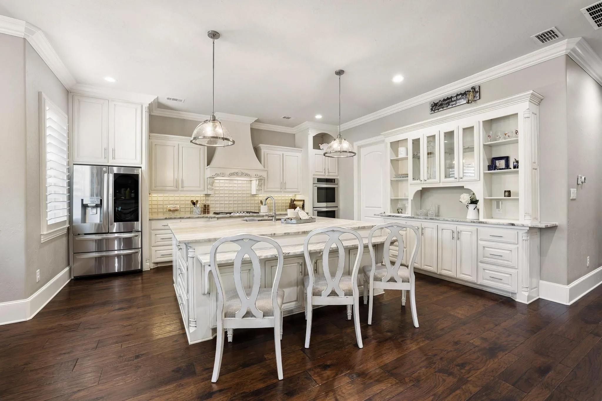 Single Family Residence For Sale in Grayson County , 1702 Verdi Lane, Sherman, Texas 75090, 3 Bedroom, 5 Bathroom, 3 Garage spaces, 3,905 Sqft, built in 2017, mls#21368227, Real Estate Agent in Sherman, Homes For Sale in Grayson county, Homes For Sale in Sherman, Realtor in Sherman Texas, Real Estate Brokerage Independent Realty Texas, Luminita Cordes Realtor