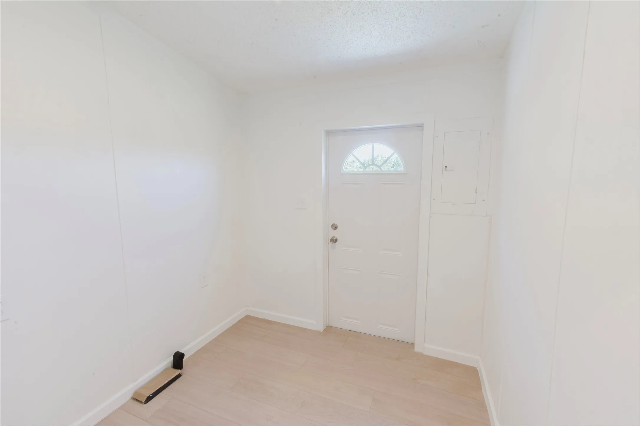 Mobile Home For Sale in Johnson County , 9800 2nd Street, Joshua, Texas 76058, 4 Bedroom, 2 Bathroom, Garage spaces, 2,128 Sqft, built in 1990, mls#21368289, Real Estate Agent in Joshua, Homes For Sale in Johnson county, Homes For Sale in Joshua, Realtor in Joshua Texas, Real Estate Brokerage Independent Realty Texas, Luminita Cordes Realtor