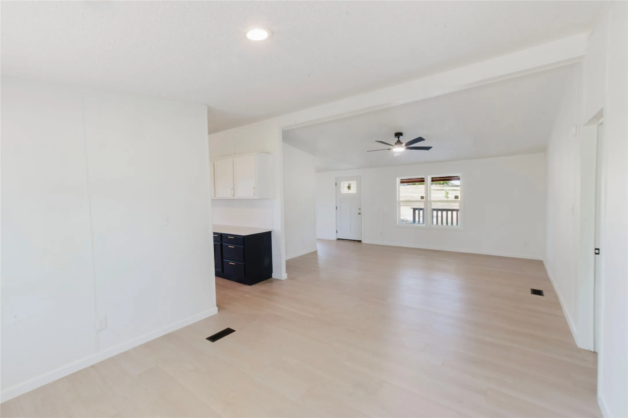 Mobile Home For Sale in Johnson County , 9800 2nd Street, Joshua, Texas 76058, 4 Bedroom, 2 Bathroom, Garage spaces, 2,128 Sqft, built in 1990, mls#21368289, Real Estate Agent in Joshua, Homes For Sale in Johnson county, Homes For Sale in Joshua, Realtor in Joshua Texas, Real Estate Brokerage Independent Realty Texas, Luminita Cordes Realtor