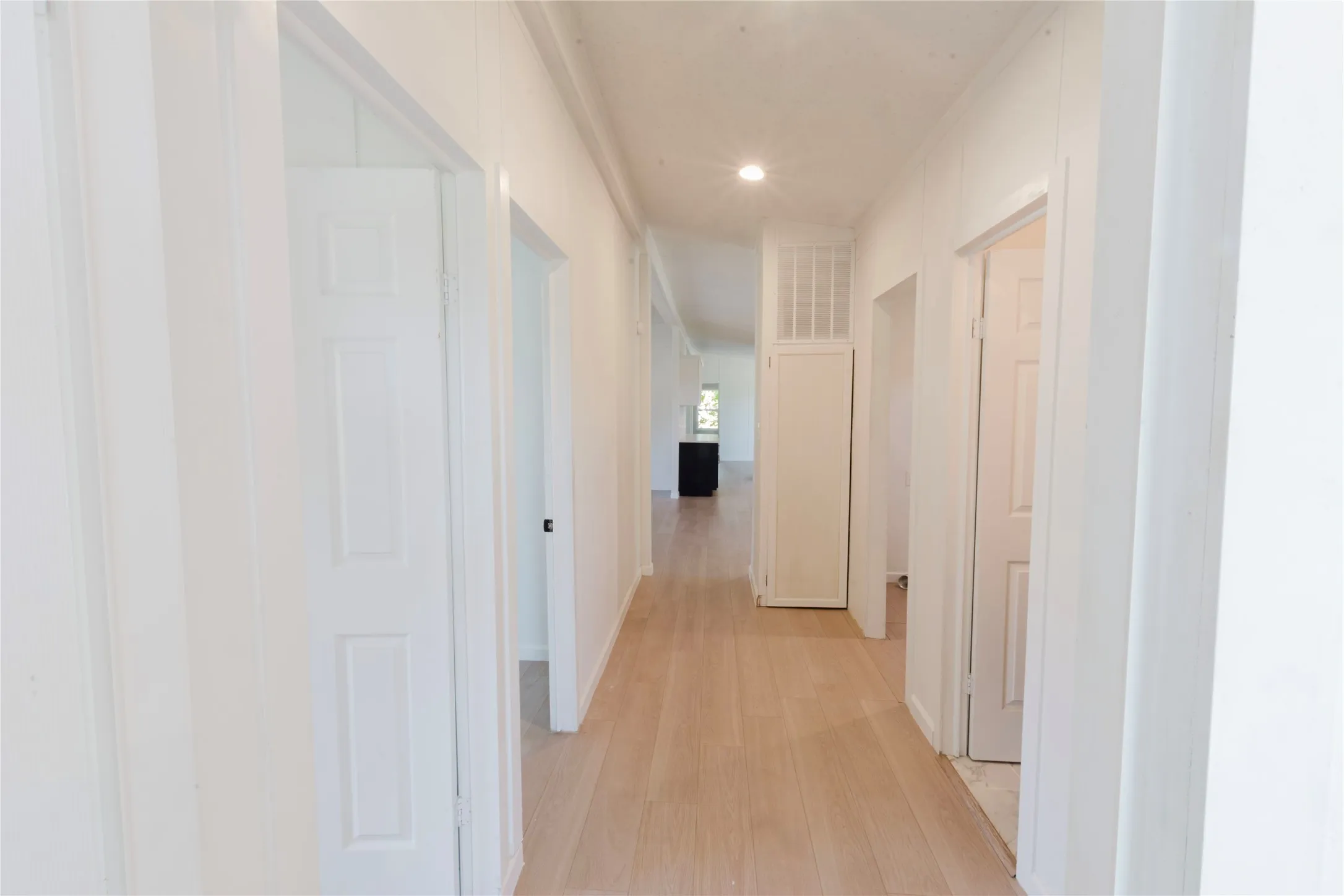 Mobile Home For Sale in Johnson County , 9800 2nd Street, Joshua, Texas 76058, 4 Bedroom, 2 Bathroom, Garage spaces, 2,128 Sqft, built in 1990, mls#21368289, Real Estate Agent in Joshua, Homes For Sale in Johnson county, Homes For Sale in Joshua, Realtor in Joshua Texas, Real Estate Brokerage Independent Realty Texas, Luminita Cordes Realtor