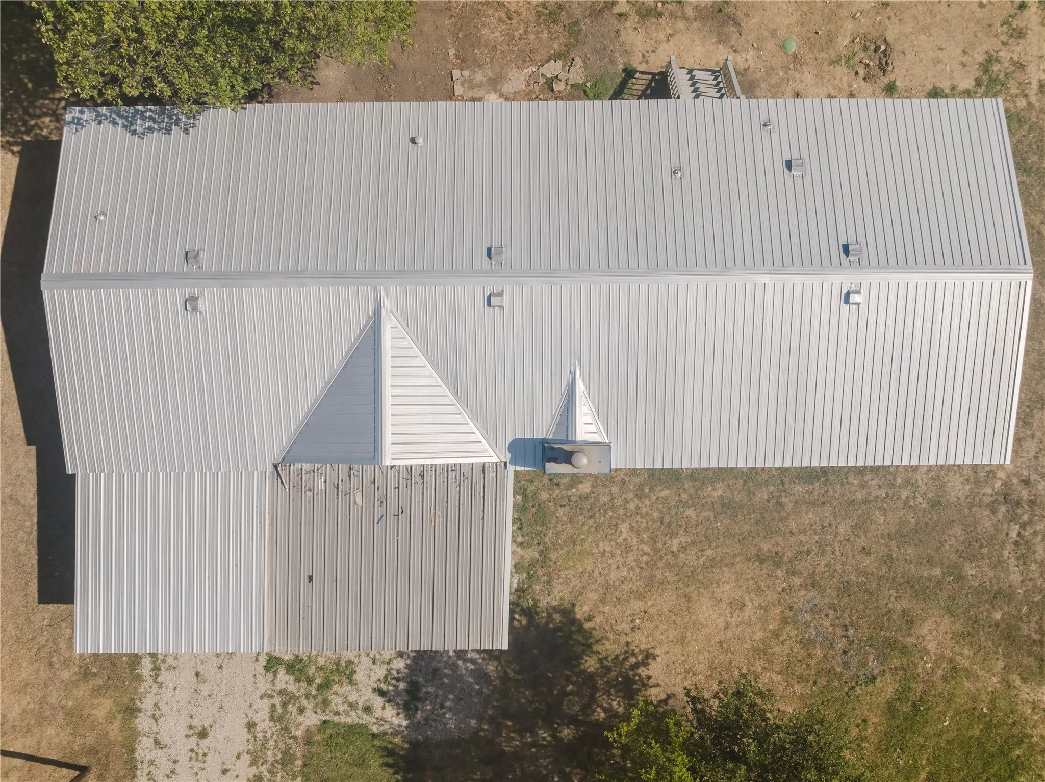 Mobile Home For Sale in Johnson County , 9800 2nd Street, Joshua, Texas 76058, 4 Bedroom, 2 Bathroom, Garage spaces, 2,128 Sqft, built in 1990, mls#21368289, Real Estate Agent in Joshua, Homes For Sale in Johnson county, Homes For Sale in Joshua, Realtor in Joshua Texas, Real Estate Brokerage Independent Realty Texas, Luminita Cordes Realtor