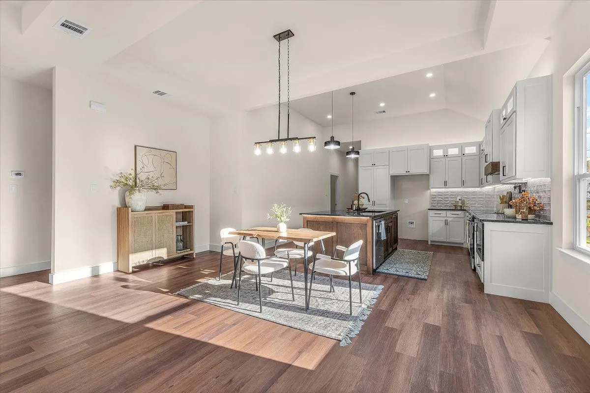 Single Family Residence For Sale in Tarrant County , 3021 Avenue J, Fort Worth, Texas 76105, 3 Bedroom, 2 Bathroom, 2 Garage spaces, 1,818 Sqft, built in 2026, mls#21368328, Real Estate Agent in Fort Worth, Homes For Sale in Tarrant county, Homes For Sale in Fort Worth, Realtor in Fort Worth Texas, Real Estate Brokerage Independent Realty Texas, Luminita Cordes Realtor
