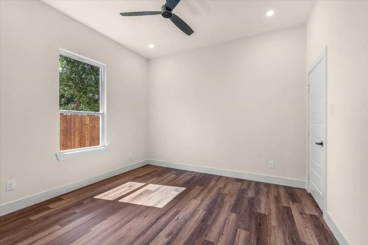 Single Family Residence For Sale in Tarrant County , 3021 Avenue J, Fort Worth, Texas 76105, 3 Bedroom, 2 Bathroom, 2 Garage spaces, 1,818 Sqft, built in 2026, mls#21368328, Real Estate Agent in Fort Worth, Homes For Sale in Tarrant county, Homes For Sale in Fort Worth, Realtor in Fort Worth Texas, Real Estate Brokerage Independent Realty Texas, Luminita Cordes Realtor