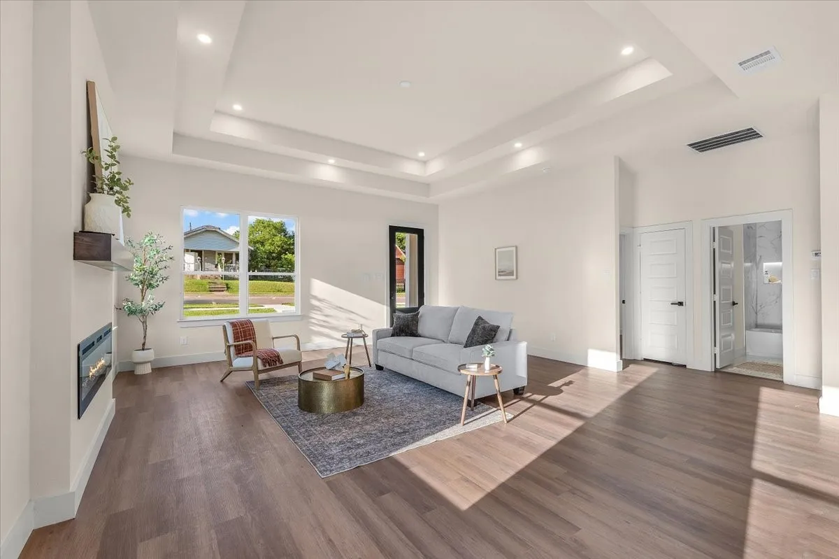 Single Family Residence For Sale in Tarrant County , 3021 Avenue J, Fort Worth, Texas 76105, 3 Bedroom, 2 Bathroom, 2 Garage spaces, 1,818 Sqft, built in 2026, mls#21368328, Real Estate Agent in Fort Worth, Homes For Sale in Tarrant county, Homes For Sale in Fort Worth, Realtor in Fort Worth Texas, Real Estate Brokerage Independent Realty Texas, Luminita Cordes Realtor