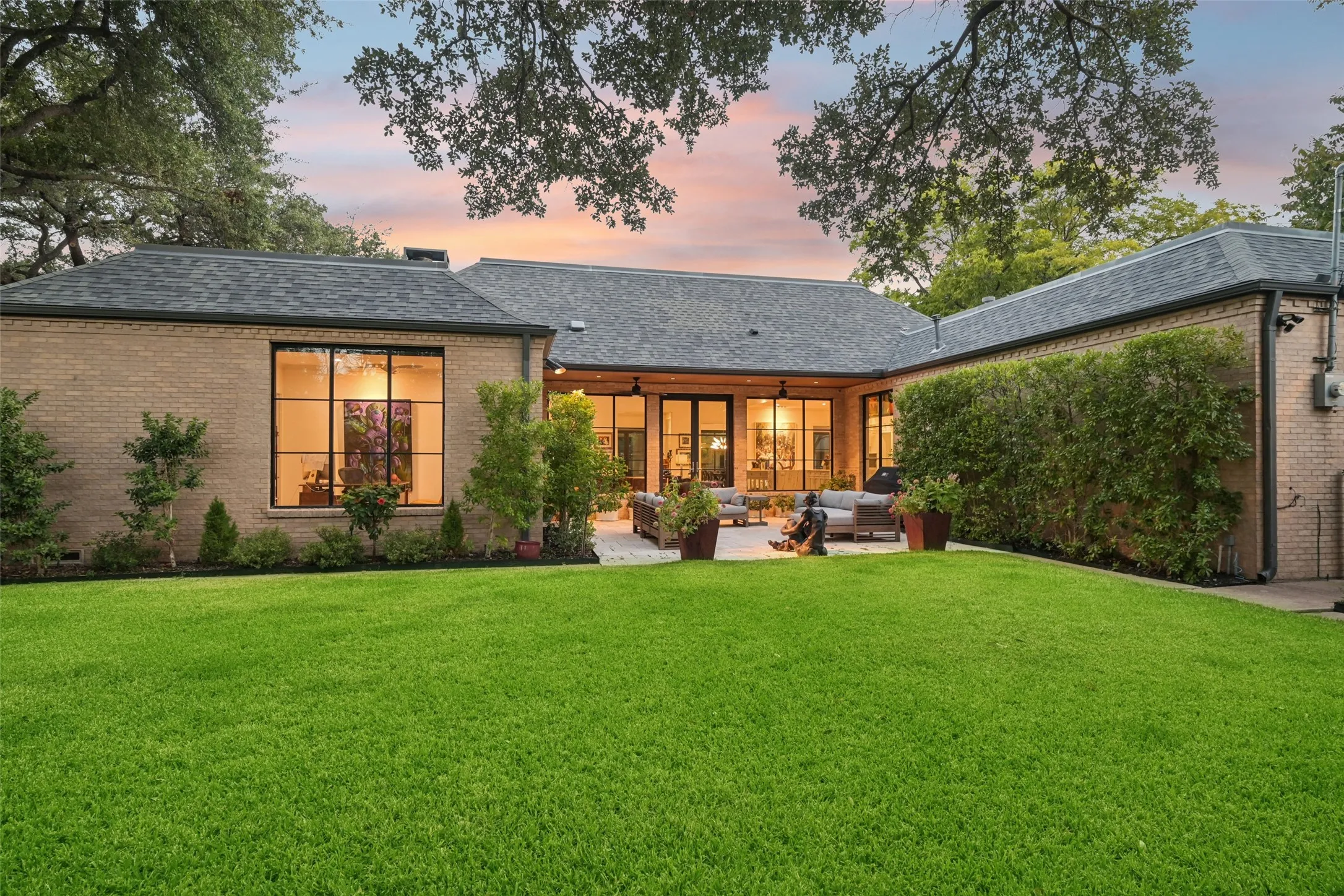 Single Family Residence For Sale in Dallas County , 7127 Lakehurst Avenue, Dallas, Texas 75230, 4 Bedroom, 4 Bathroom, 2 Garage spaces, 3,601 Sqft, built in 1967, mls#21367637, Real Estate Agent in Dallas, Homes For Sale in Dallas county, Homes For Sale in Dallas, Realtor in Dallas Texas, Real Estate Brokerage Independent Realty Texas, Luminita Cordes Realtor