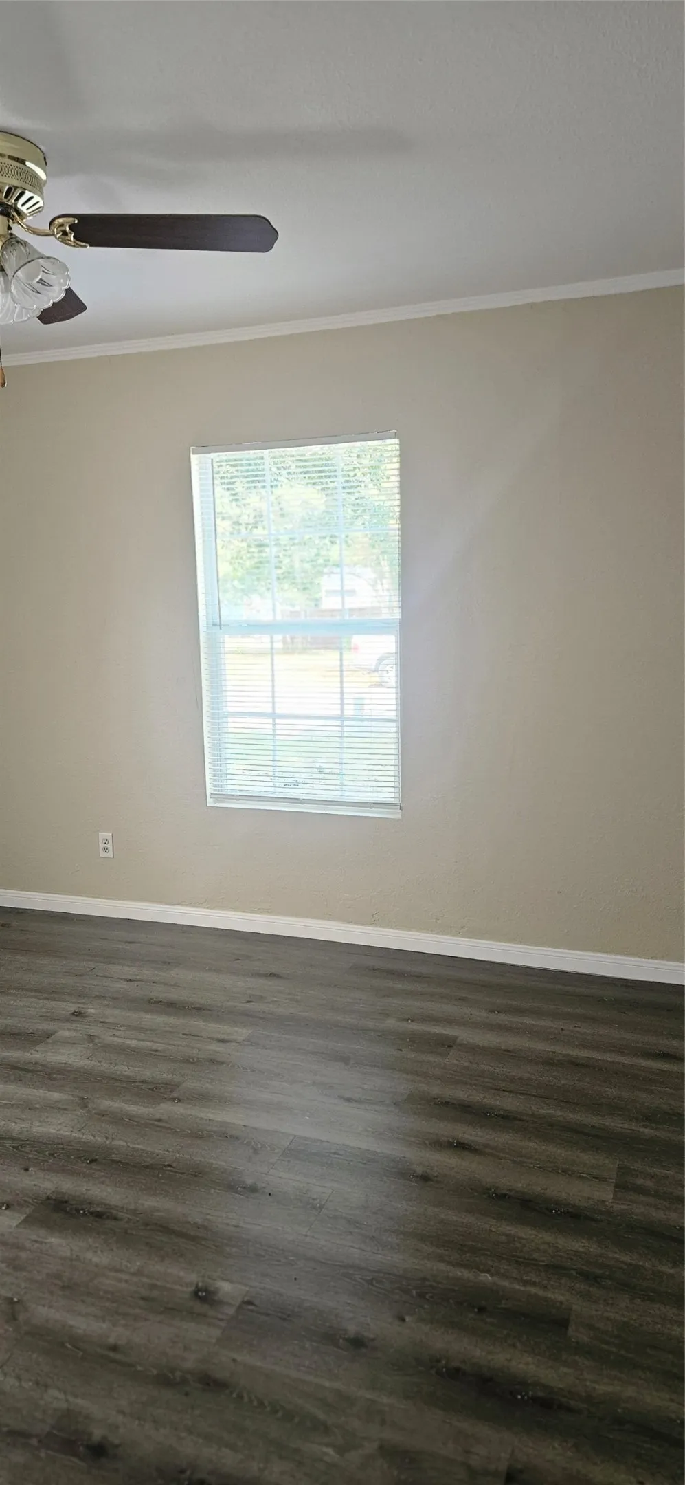 Single Family Residence For Rent in Hunt County , 1108 Bell Drive, Greenville, Texas 75401, 3 Bedroom, 1 Bathroom, Garage spaces, 1,247 Sqft, built in 1950, Price $1,350, mls#21368336, Real Estate Agent in Greenville, Homes For Rent in Hunt county, Homes For Rent in Greenville, Realtor in Greenville Texas, Real Estate Brokerage Independent Realty Texas, Luminita Cordes Realtor