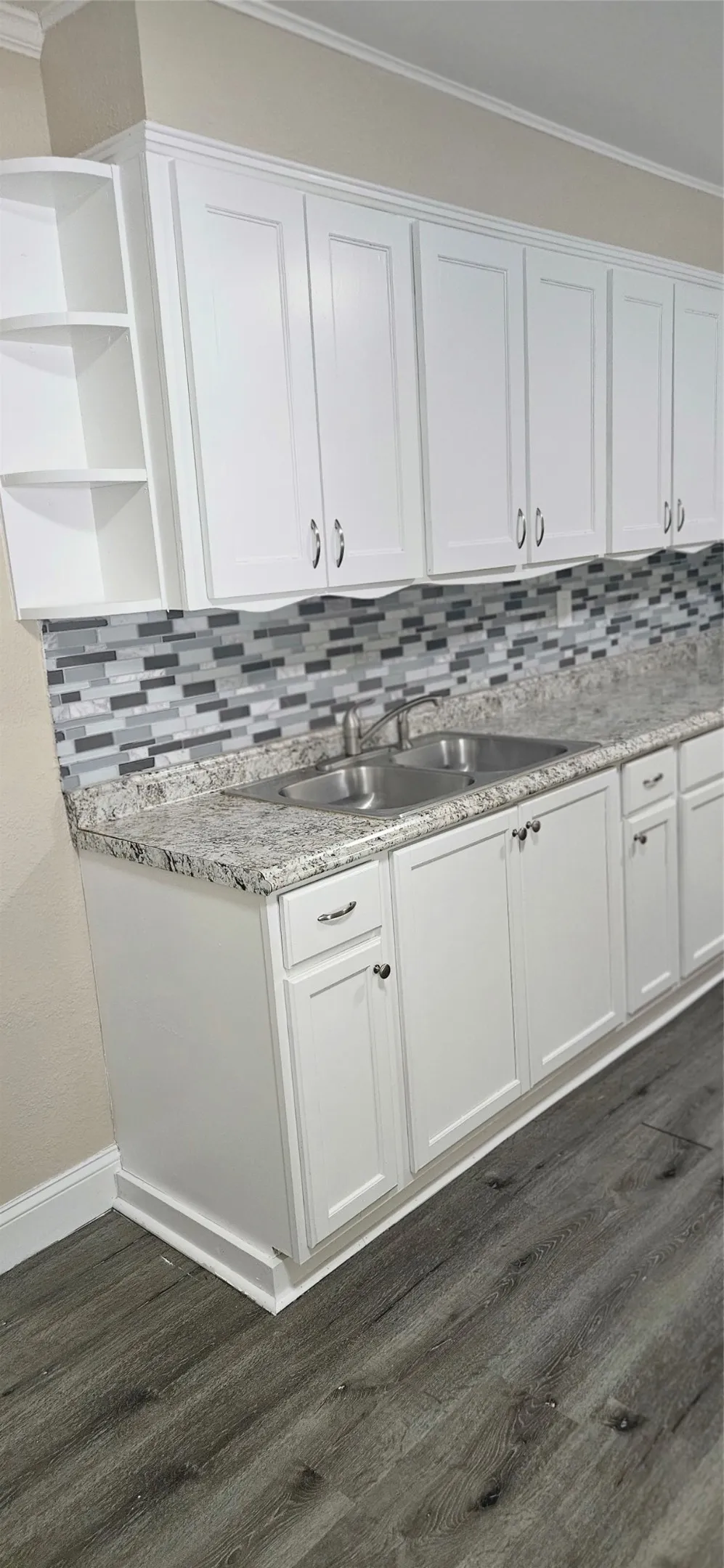 Single Family Residence For Rent in Hunt County , 1108 Bell Drive, Greenville, Texas 75401, 3 Bedroom, 1 Bathroom, Garage spaces, 1,247 Sqft, built in 1950, Price $1,350, mls#21368336, Real Estate Agent in Greenville, Homes For Rent in Hunt county, Homes For Rent in Greenville, Realtor in Greenville Texas, Real Estate Brokerage Independent Realty Texas, Luminita Cordes Realtor