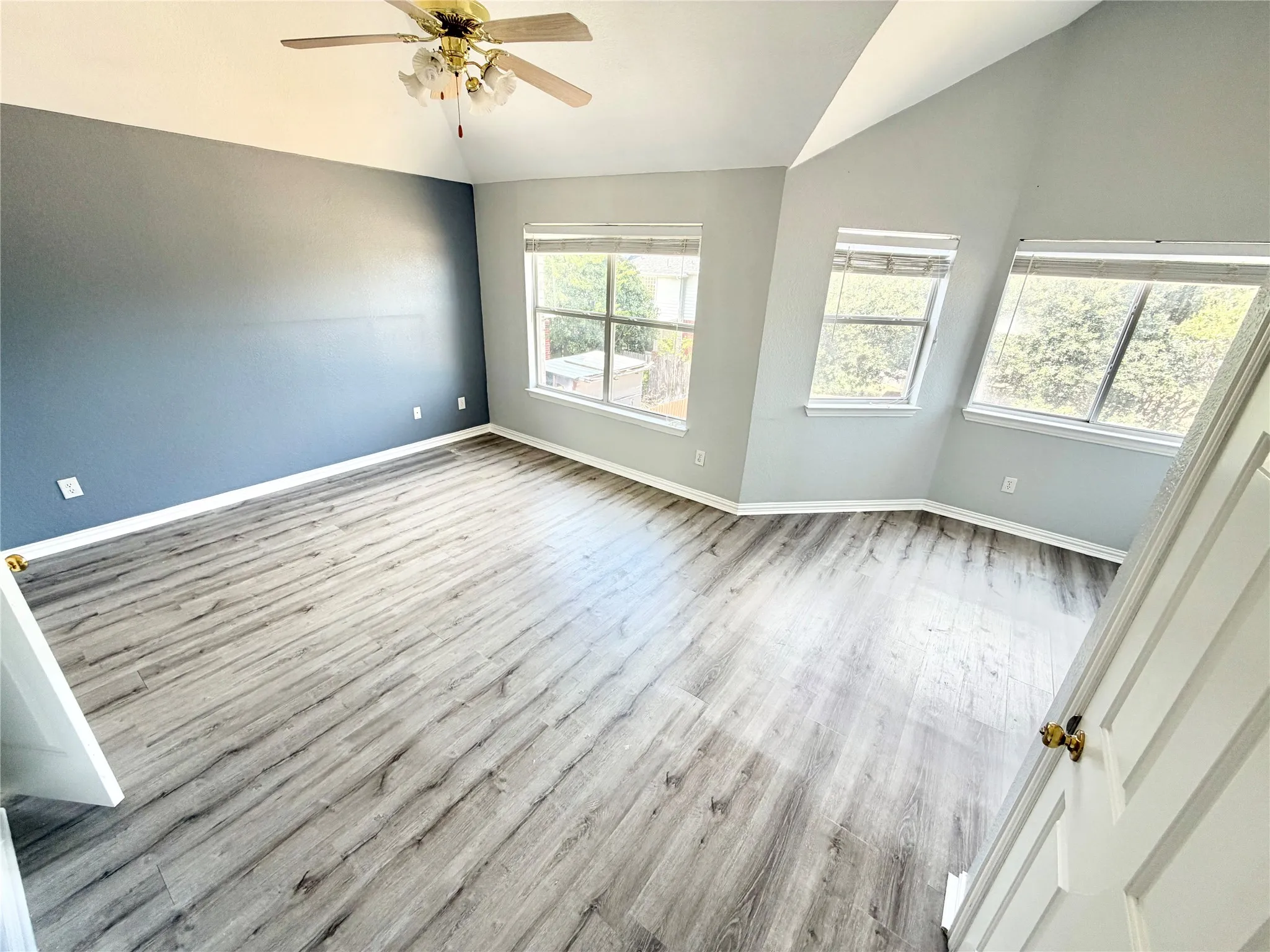 Single Family Residence For Rent in Dallas County , 2501 Stetson Drive, Garland, Texas 75044, 4 Bedroom, 3 Bathroom, 2 Garage spaces, 1,923 Sqft, built in 1998, Price $2,650, mls#21368339, Real Estate Agent in Garland, Homes For Rent in Dallas county, Homes For Rent in Garland, Realtor in Garland Texas, Real Estate Brokerage Independent Realty Texas, Luminita Cordes Realtor