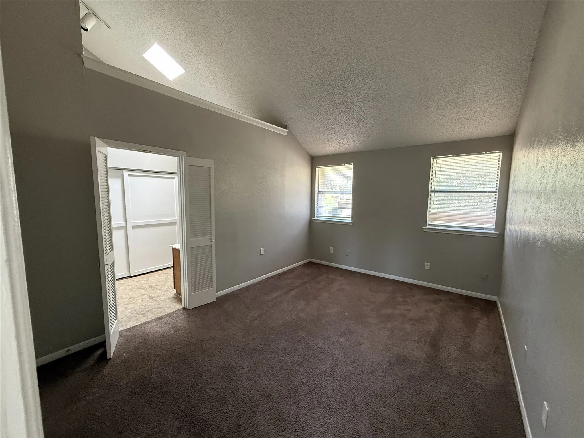 Single Family Residence For Sale in Dallas County , 728 Via Miramonte, Mesquite, Texas 75150, 3 Bedroom, 3 Bathroom, 2 Garage spaces, 1,526 Sqft, built in 1982, Price $210,000, mls#21368341, Real Estate Agent in Mesquite, Homes For Sale in Dallas county, Homes For Sale in Mesquite, Realtor in Mesquite Texas, Real Estate Brokerage Independent Realty Texas, Luminita Cordes Realtor