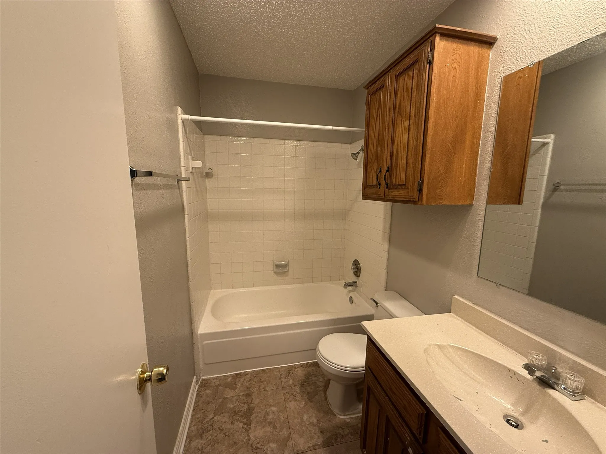 Single Family Residence For Sale in Dallas County , 728 Via Miramonte, Mesquite, Texas 75150, 3 Bedroom, 3 Bathroom, 2 Garage spaces, 1,526 Sqft, built in 1982, Price $210,000, mls#21368341, Real Estate Agent in Mesquite, Homes For Sale in Dallas county, Homes For Sale in Mesquite, Realtor in Mesquite Texas, Real Estate Brokerage Independent Realty Texas, Luminita Cordes Realtor