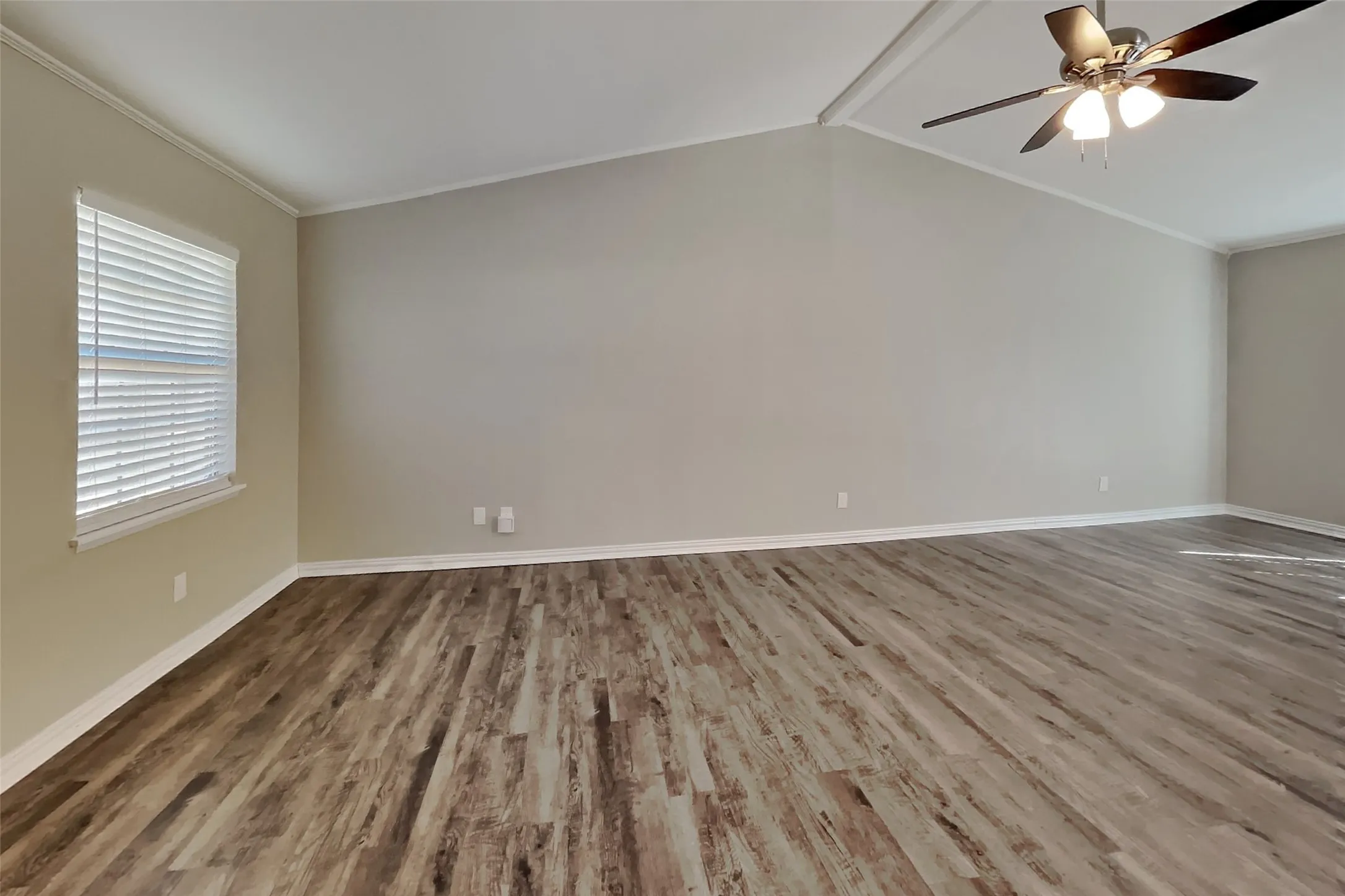 Single Family Residence For Rent in Kaufman County , 502 Redbud Drive, Forney, Texas 75126, 3 Bedroom, 2 Bathroom, 2 Garage spaces, 1,404 Sqft, built in 1983, mls#21368347, Real Estate Agent in Forney, Homes For Rent in Kaufman county, Homes For Rent in Forney, Realtor in Forney Texas, Real Estate Brokerage Independent Realty Texas, Luminita Cordes Realtor