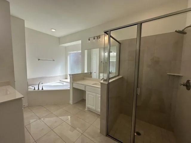 Single Family Residence For Sale in Kaufman County , 972 Gold Finch Lane, Forney, Texas 75126, 5 Bedroom, 4 Bathroom, 2 Garage spaces, 4,496 Sqft, built in 2022, mls#21368315, Real Estate Agent in Forney, Homes For Sale in Kaufman county, Homes For Sale in Forney, Realtor in Forney Texas, Real Estate Brokerage Independent Realty Texas, Luminita Cordes Realtor