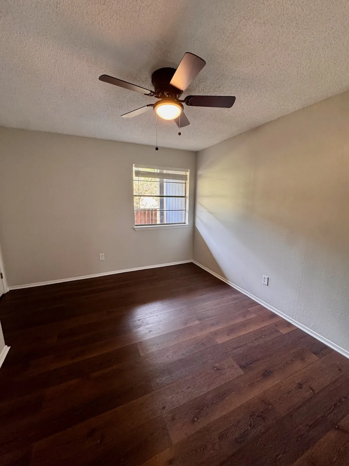 Apartment For Rent in Parker County , 624 E 3rd Street 207, Springtown, Texas 76082, 2 Bedroom, 1 Bathroom, Garage spaces, 785 Sqft, built in 1982, mls#21368364, Real Estate Agent in Springtown, Homes For Rent in Parker county, Homes For Rent in Springtown, Realtor in Springtown Texas, Real Estate Brokerage Independent Realty Texas, Luminita Cordes Realtor