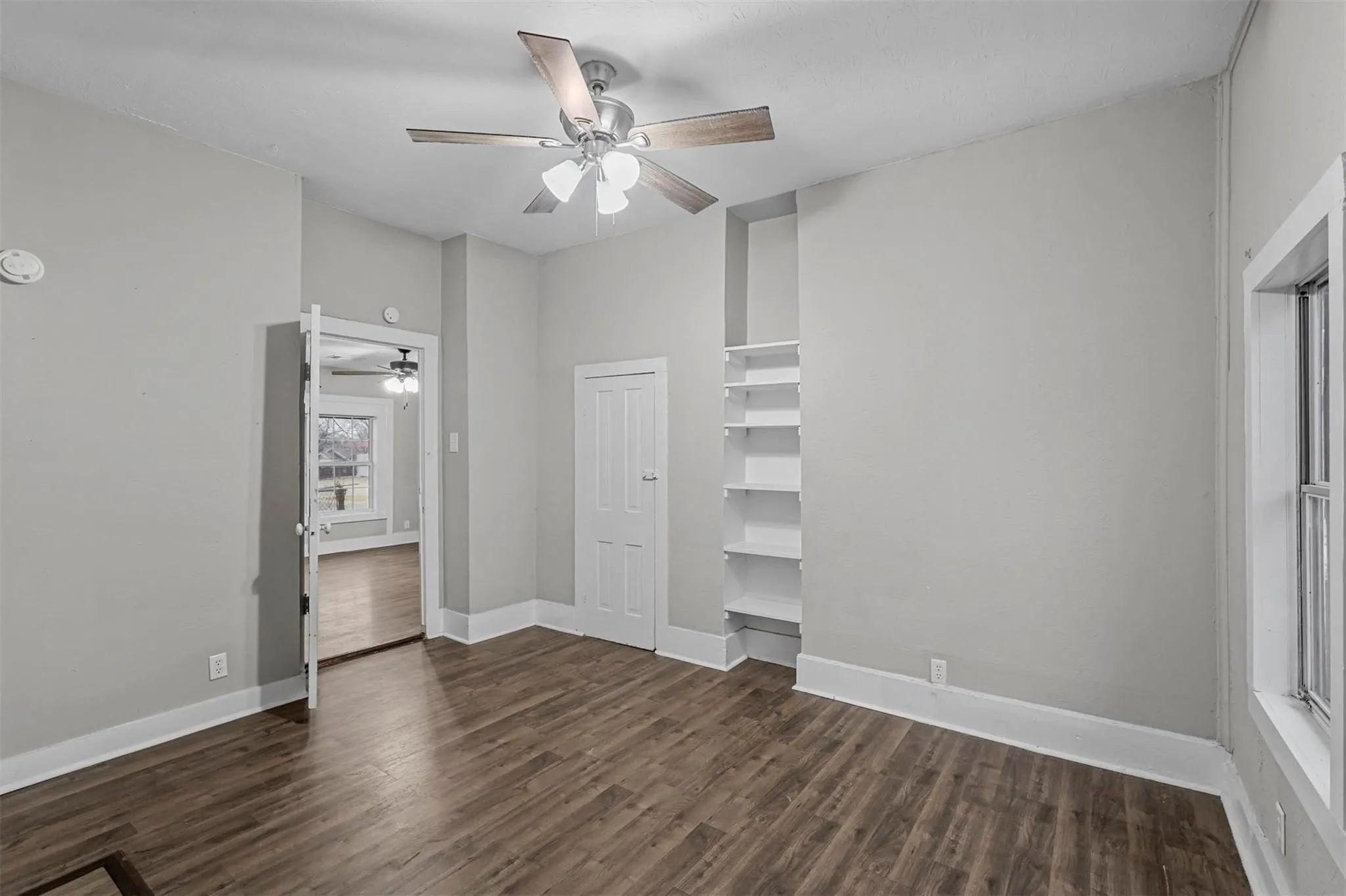 Duplex For Rent in Grayson County , 906 E Houston Street, Sherman, Texas 75092, 2 Bedroom, 1 Bathroom, 1 Garage spaces, 989 Sqft, built in 1998, mls#21368367, Real Estate Agent in Sherman, Homes For Rent in Grayson county, Homes For Rent in Sherman, Realtor in Sherman Texas, Real Estate Brokerage Independent Realty Texas, Luminita Cordes Realtor