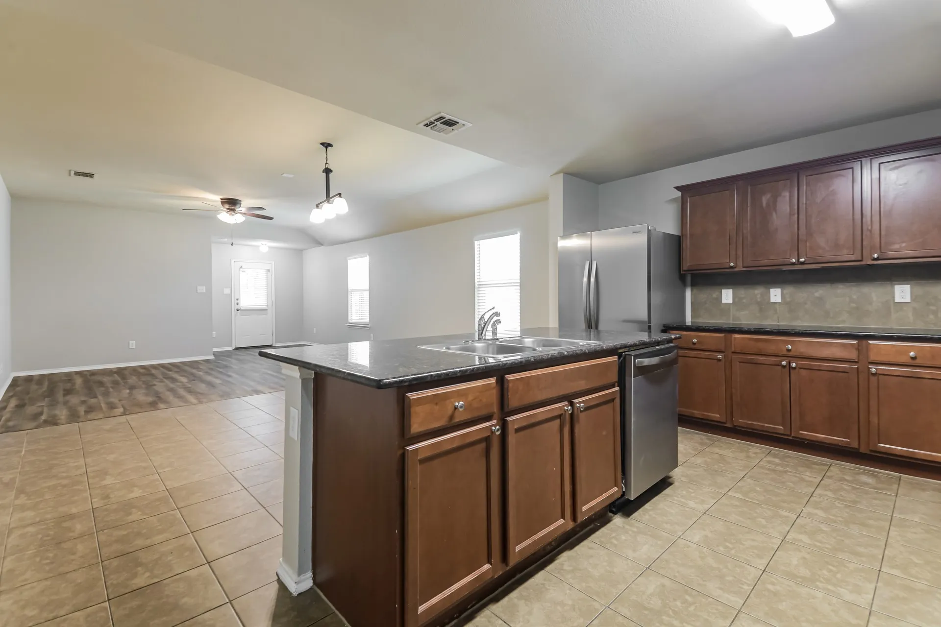 Single Family Residence For Rent in Rockwall County , 1413 Waco Turner, Royse City, Texas 75189, 4 Bedroom, 2 Bathroom, 2 Garage spaces, 1,910 Sqft, built in 2014, mls#21368378, Real Estate Agent in Royse City, Homes For Rent in Rockwall county, Homes For Rent in Royse City, Realtor in Royse City Texas, Real Estate Brokerage Independent Realty Texas, Luminita Cordes Realtor