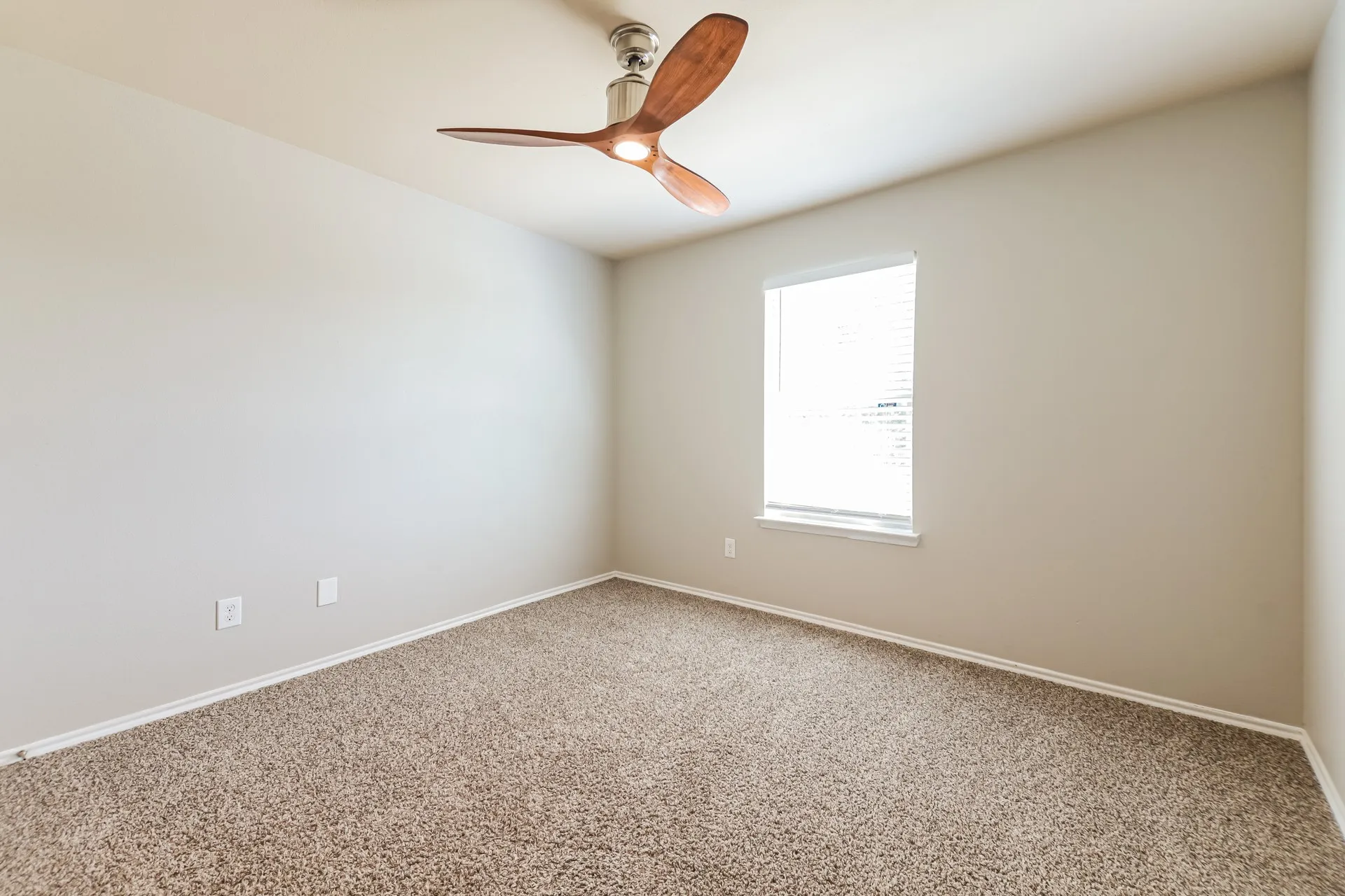 Single Family Residence For Rent in Rockwall County , 1413 Waco Turner, Royse City, Texas 75189, 4 Bedroom, 2 Bathroom, 2 Garage spaces, 1,910 Sqft, built in 2014, mls#21368378, Real Estate Agent in Royse City, Homes For Rent in Rockwall county, Homes For Rent in Royse City, Realtor in Royse City Texas, Real Estate Brokerage Independent Realty Texas, Luminita Cordes Realtor