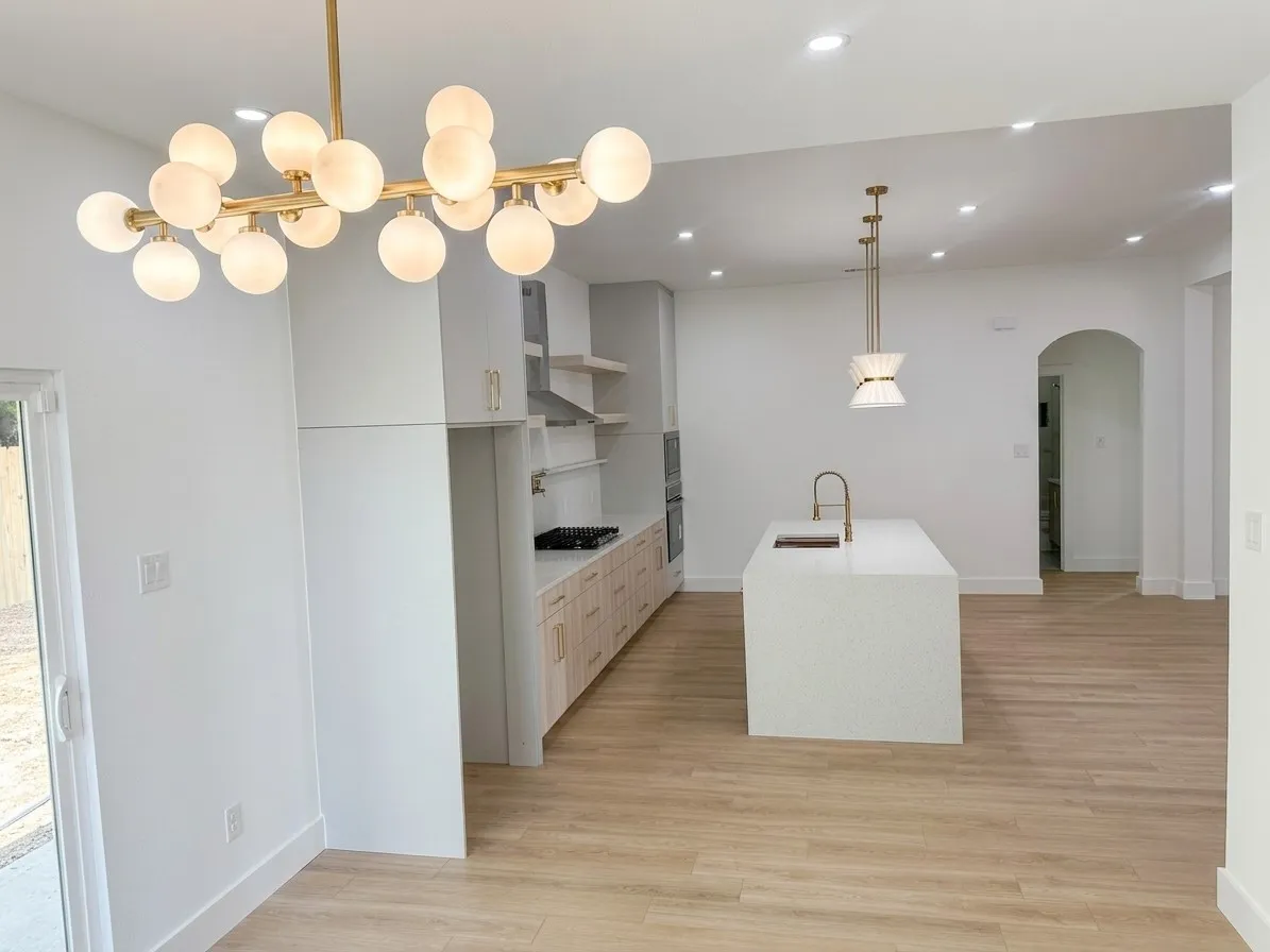 Single Family Residence For Sale in Grayson County , 338 TEXANA Street, Van Alstyne, Texas 75495, 3 Bedroom, 3 Bathroom, 2 Garage spaces, 1,800 Sqft, built in 2026, mls#21368381, Real Estate Agent in Van Alstyne, Homes For Sale in Grayson county, Homes For Sale in Van Alstyne, Realtor in Van Alstyne Texas, Real Estate Brokerage Independent Realty Texas, Luminita Cordes Realtor