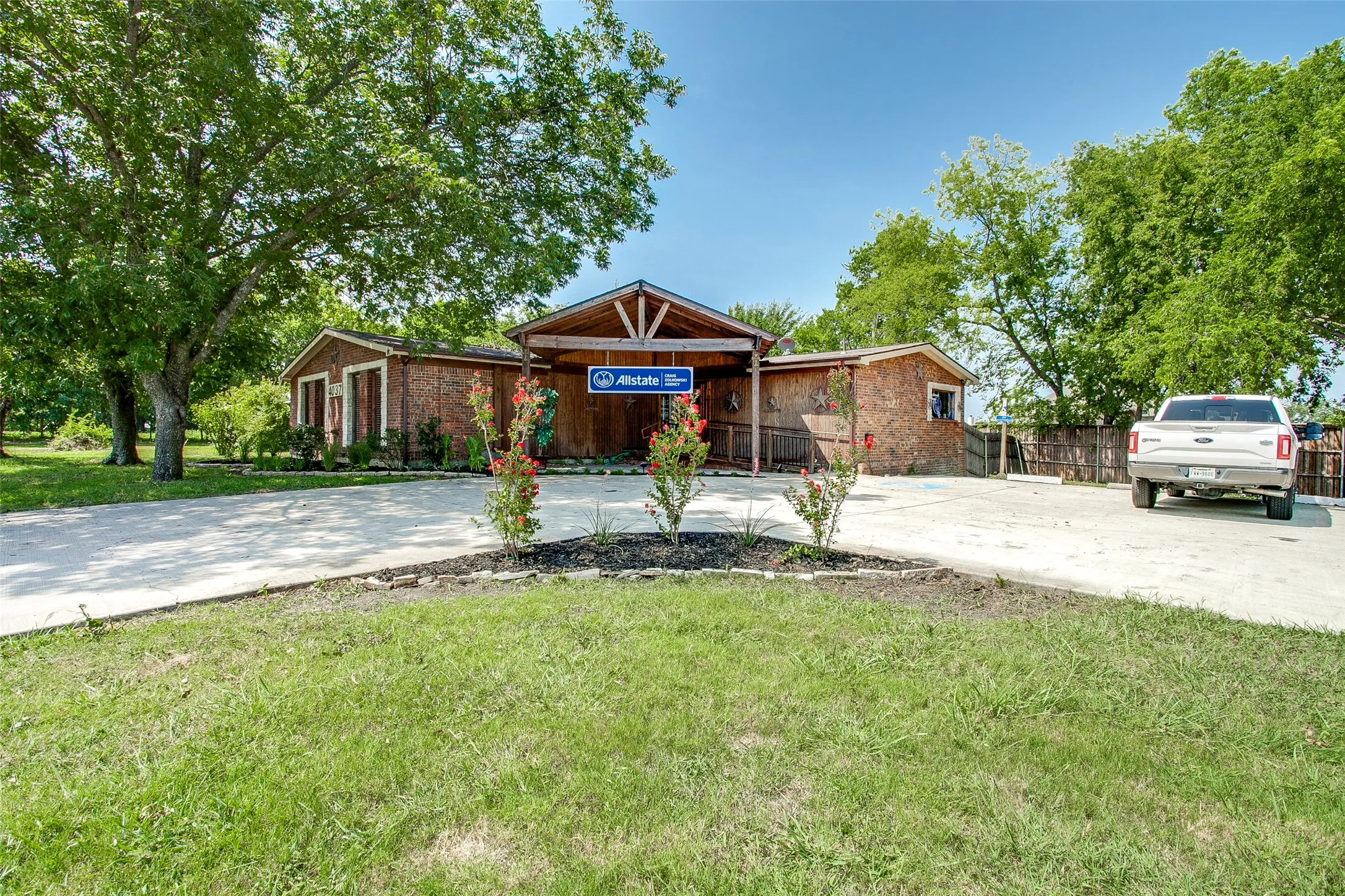 Office For Rent in Rockwall County , 4037 N Goliad Street 101, Rockwall, Texas 75087, 0, 0, Garage spaces, 0 Sqft, built in 1979, Price $1,995, mls#21368369, Real Estate Agent in Rockwall, Homes For Rent in Rockwall county, Homes For Rent in Rockwall, Realtor in Rockwall Texas, Real Estate Brokerage Independent Realty Texas, Luminita Cordes Realtor