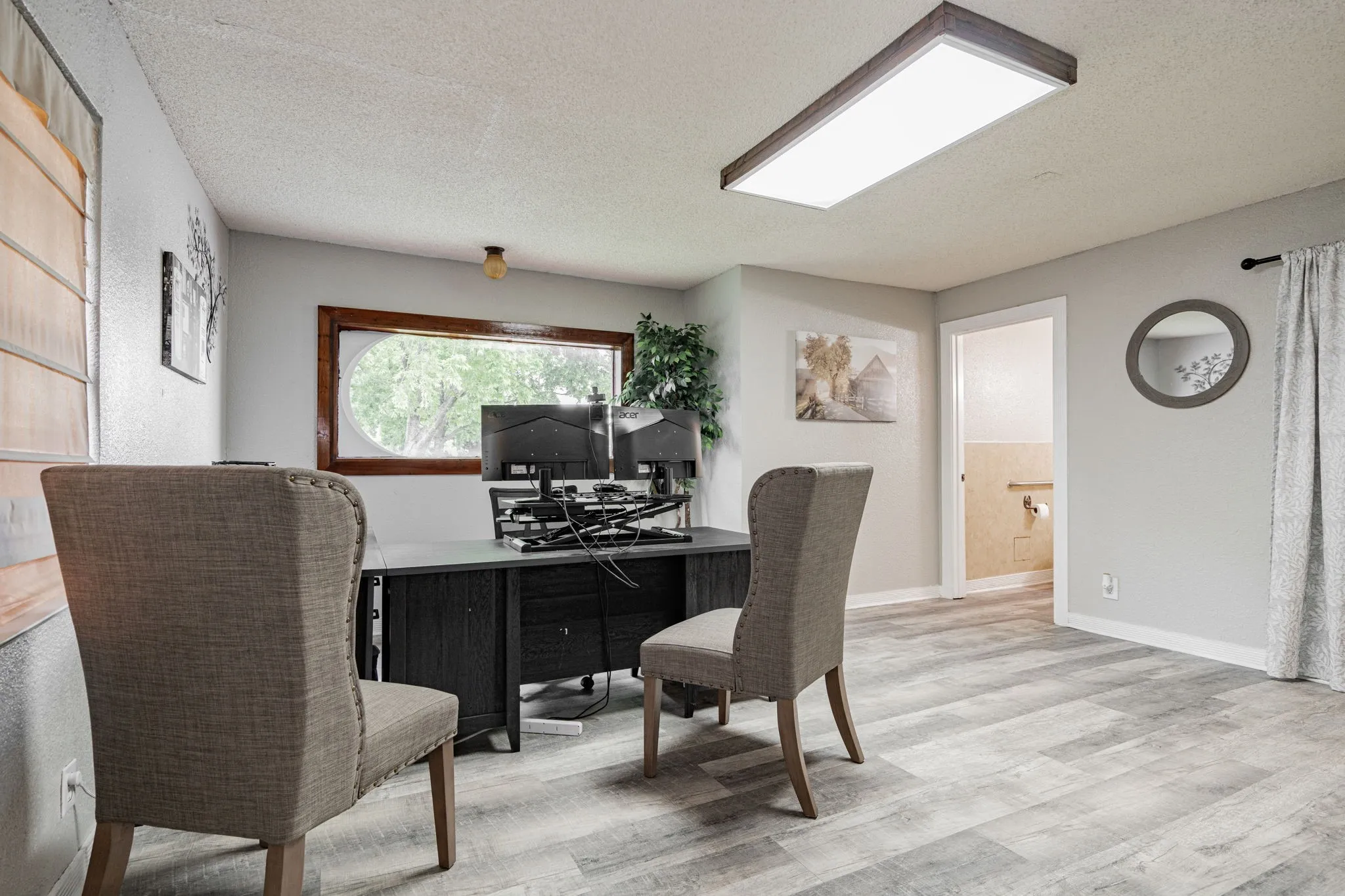 Office For Rent in Rockwall County , 4037 N Goliad Street 101, Rockwall, Texas 75087, 0, 0, Garage spaces, 0 Sqft, built in 1979, Price $1,995, mls#21368369, Real Estate Agent in Rockwall, Homes For Rent in Rockwall county, Homes For Rent in Rockwall, Realtor in Rockwall Texas, Real Estate Brokerage Independent Realty Texas, Luminita Cordes Realtor