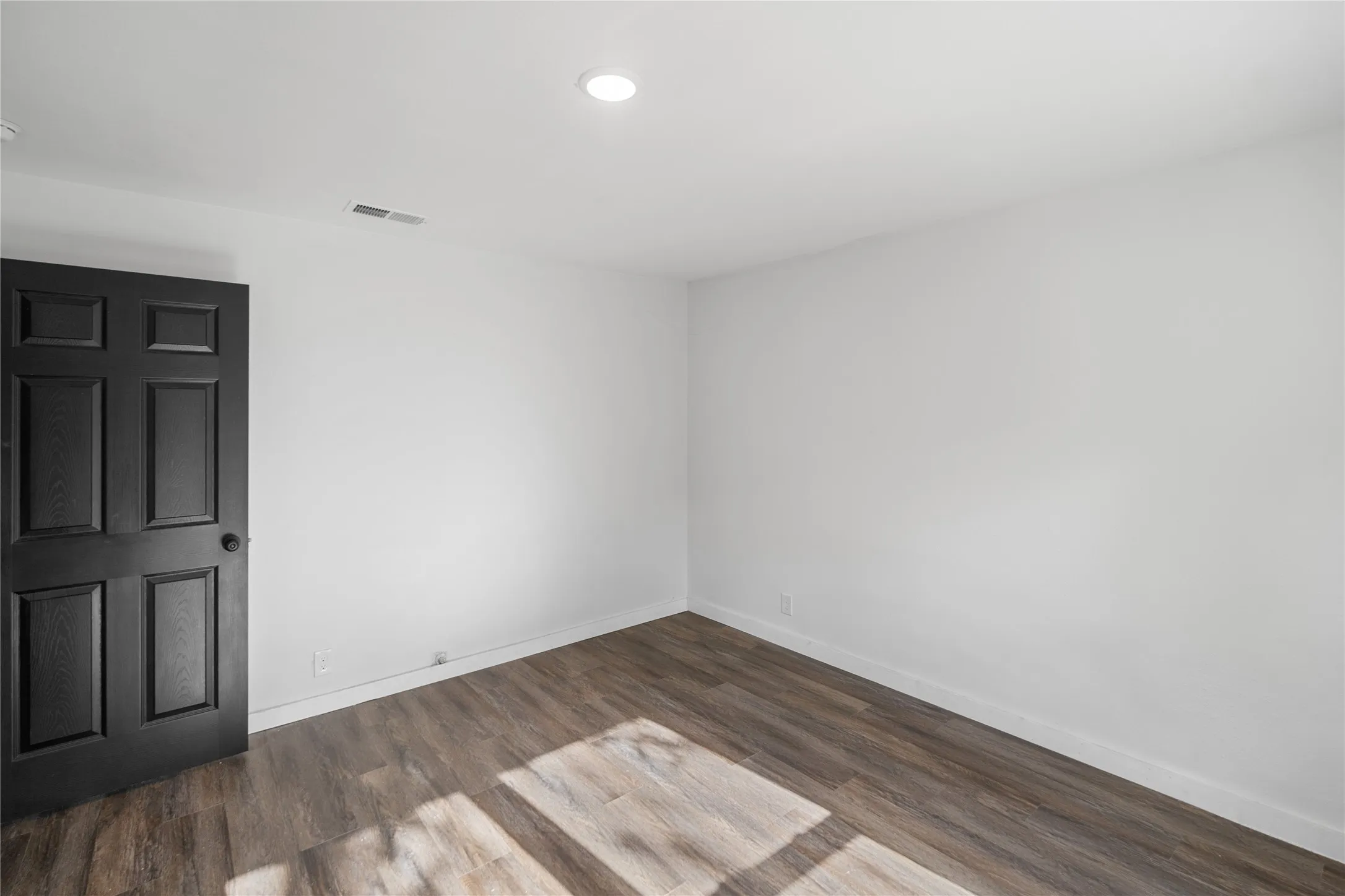 Single Family Residence For Sale in Hopkins County , 1613 Irwin Lane, Sulphur Springs, Texas 75482, 3 Bedroom, 2 Bathroom, Garage spaces, 1,514 Sqft, built in 1956, Price $235,000, mls#21368385, Real Estate Agent in Sulphur Springs, Homes For Sale in Hopkins county, Homes For Sale in Sulphur Springs, Realtor in Sulphur Springs Texas, Real Estate Brokerage Independent Realty Texas, Luminita Cordes Realtor