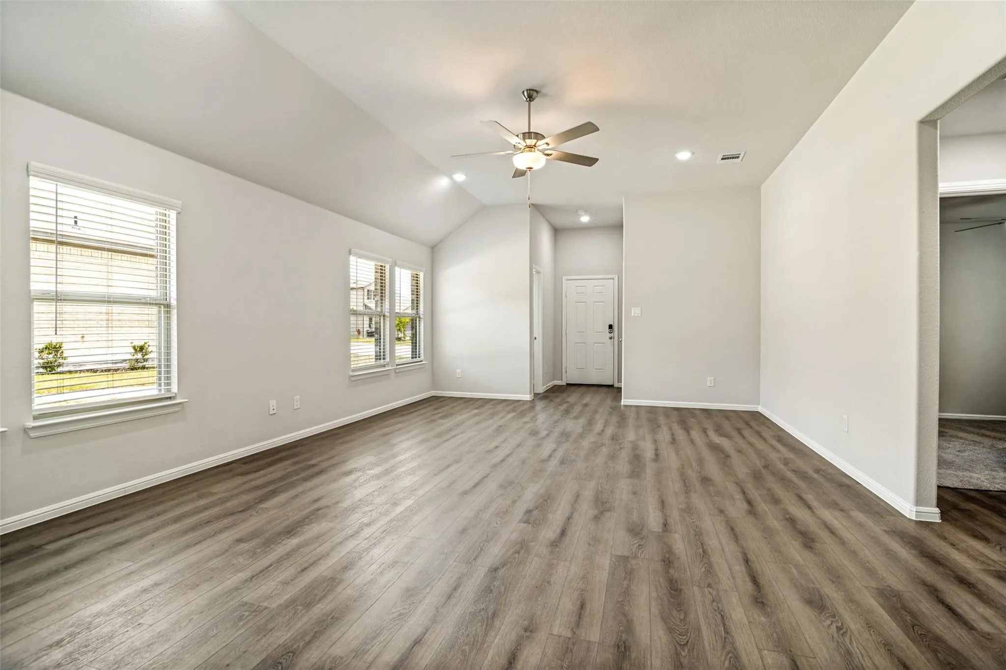 Single Family Residence For Rent in Dallas County , 1801 Hazer Lane, Mesquite, Texas 75149, 3 Bedroom, 3 Bathroom, 2 Garage spaces, 1,699 Sqft, built in 2025, mls#21368264, Real Estate Agent in Mesquite, Homes For Rent in Dallas county, Homes For Rent in Mesquite, Realtor in Mesquite Texas, Real Estate Brokerage Independent Realty Texas, Luminita Cordes Realtor