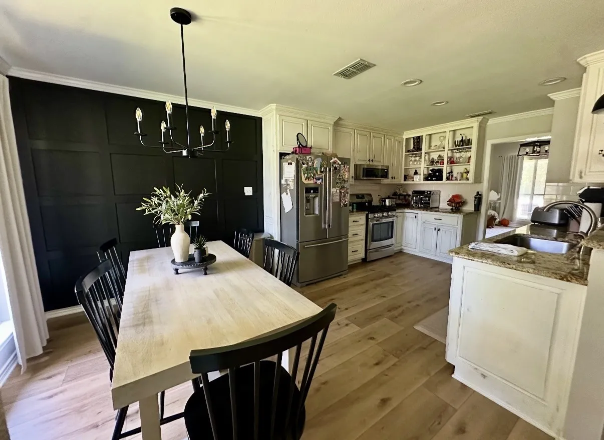 Single Family Residence For Sale in Henderson County , 3 Jupiter Road, Star Harbor, Texas 75148, 3 Bedroom, 2 Bathroom, 3 Garage spaces, 1,962 Sqft, built in 2008, Price $399,000, mls#21368350, Real Estate Agent in Star Harbor, Homes For Sale in Henderson county, Homes For Sale in Star Harbor, Realtor in Star Harbor Texas, Real Estate Brokerage Independent Realty Texas, Luminita Cordes Realtor