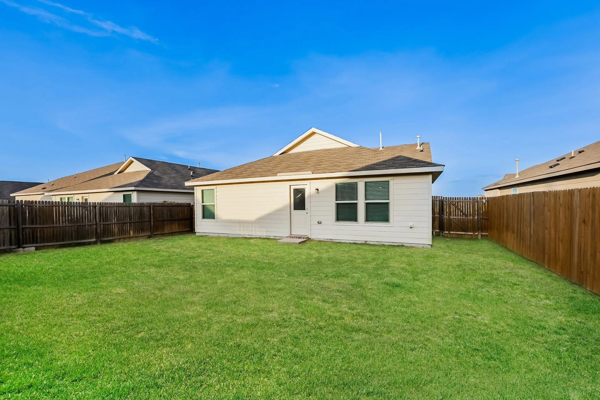 Single Family Residence For Rent in Denton County , 14837 Firerock Road, Fort Worth, Texas 76052, 3 Bedroom, 2 Bathroom, 2 Garage spaces, 1,996 Sqft, built in 2022, mls#21368415, Real Estate Agent in Fort Worth, Homes For Rent in Denton county, Homes For Rent in Fort Worth, Realtor in Fort Worth Texas, Real Estate Brokerage Independent Realty Texas, Luminita Cordes Realtor