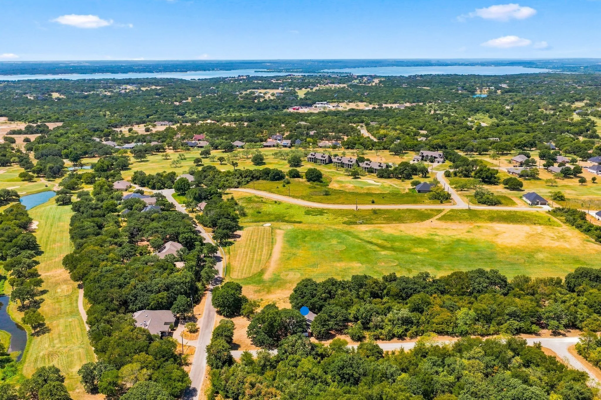 Single Family Residence For Sale in Hill County , 31003 Doe Run Court, Whitney, Texas 76692, 3 Bedroom, 2 Bathroom, 2 Garage spaces, 1,260 Sqft, built in 1997, mls#21365252, Real Estate Agent in Whitney, Homes For Sale in Hill county, Homes For Sale in Whitney, Realtor in Whitney Texas, Real Estate Brokerage Independent Realty Texas, Luminita Cordes Realtor