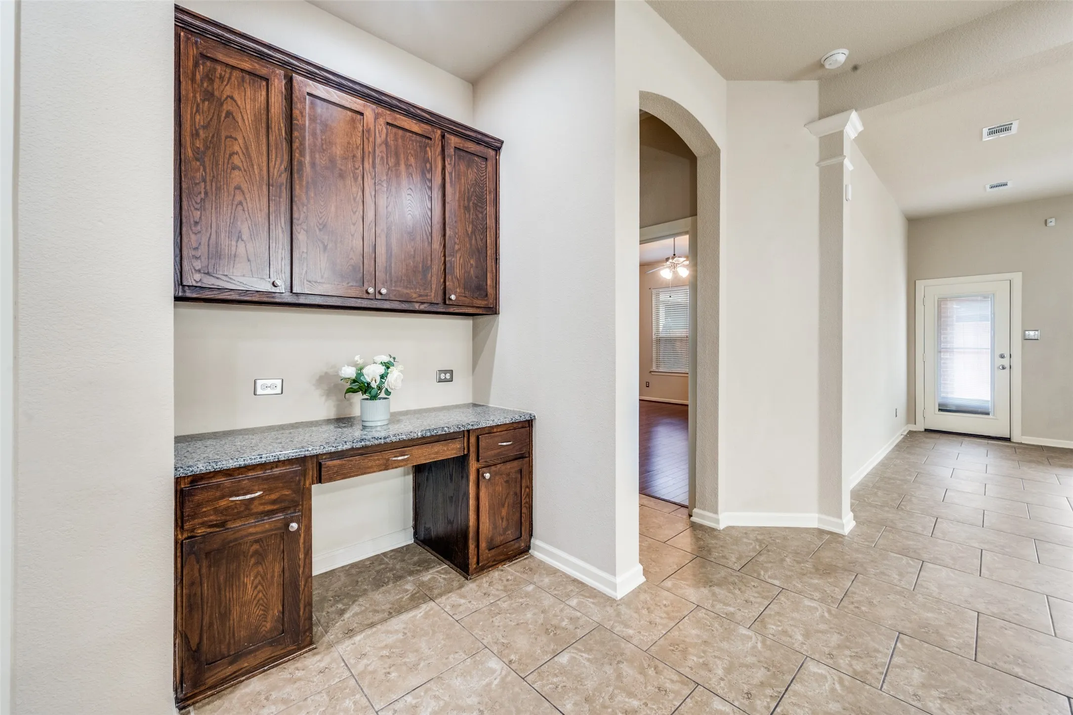 Single Family Residence For Sale in Tarrant County , 8425 Snow Goose Way, Fort Worth, Texas 76118, 4 Bedroom, 3 Bathroom, 3 Garage spaces, 2,988 Sqft, built in 2013, mls#21368427, Real Estate Agent in Fort Worth, Homes For Sale in Tarrant county, Homes For Sale in Fort Worth, Realtor in Fort Worth Texas, Real Estate Brokerage Independent Realty Texas, Luminita Cordes Realtor