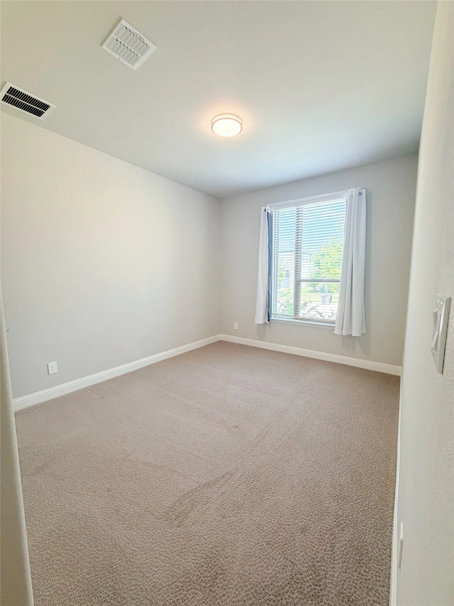 Single Family Residence For Rent in Collin County , 847 Calusa Drive, Allen, Texas 75013, 5 Bedroom, 4 Bathroom, 2 Garage spaces, 3,650 Sqft, built in 2021, mls#21368412, Real Estate Agent in Allen, Homes For Rent in Collin county, Homes For Rent in Allen, Realtor in Allen Texas, Real Estate Brokerage Independent Realty Texas, Luminita Cordes Realtor