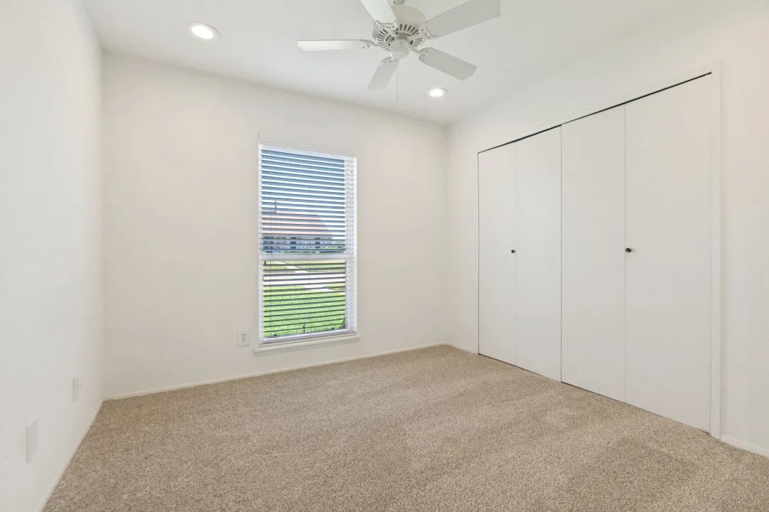 Single Family Residence For Sale in Dallas County , 2906 Western Drive, Garland, Texas 75042, 3 Bedroom, 1 Bathroom, 2 Garage spaces, 1,386 Sqft, built in 1990, mls#21368435, Real Estate Agent in Garland, Homes For Sale in Dallas county, Homes For Sale in Garland, Realtor in Garland Texas, Real Estate Brokerage Independent Realty Texas, Luminita Cordes Realtor