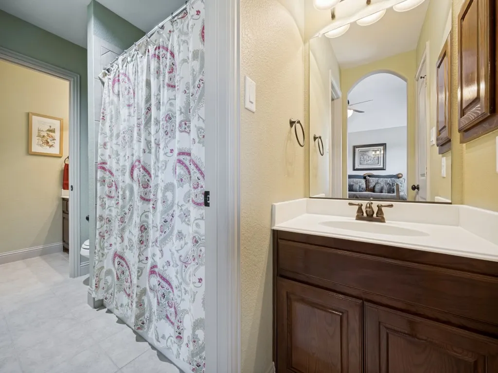 Single Family Residence For Sale in Denton County , 2415 Strathfield Lane, Trophy Club, Texas 76262, 5 Bedroom, 4 Bathroom, 3 Garage spaces, 3,351 Sqft, built in 2010, mls#21367481, Real Estate Agent in Trophy Club, Homes For Sale in Denton county, Homes For Sale in Trophy Club, Realtor in Trophy Club Texas, Real Estate Brokerage Independent Realty Texas, Luminita Cordes Realtor