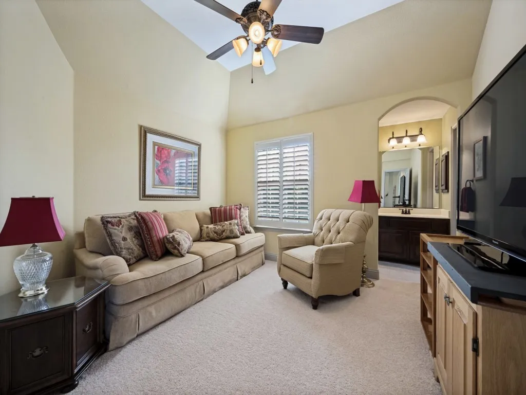 Single Family Residence For Sale in Denton County , 2415 Strathfield Lane, Trophy Club, Texas 76262, 5 Bedroom, 4 Bathroom, 3 Garage spaces, 3,351 Sqft, built in 2010, mls#21367481, Real Estate Agent in Trophy Club, Homes For Sale in Denton county, Homes For Sale in Trophy Club, Realtor in Trophy Club Texas, Real Estate Brokerage Independent Realty Texas, Luminita Cordes Realtor