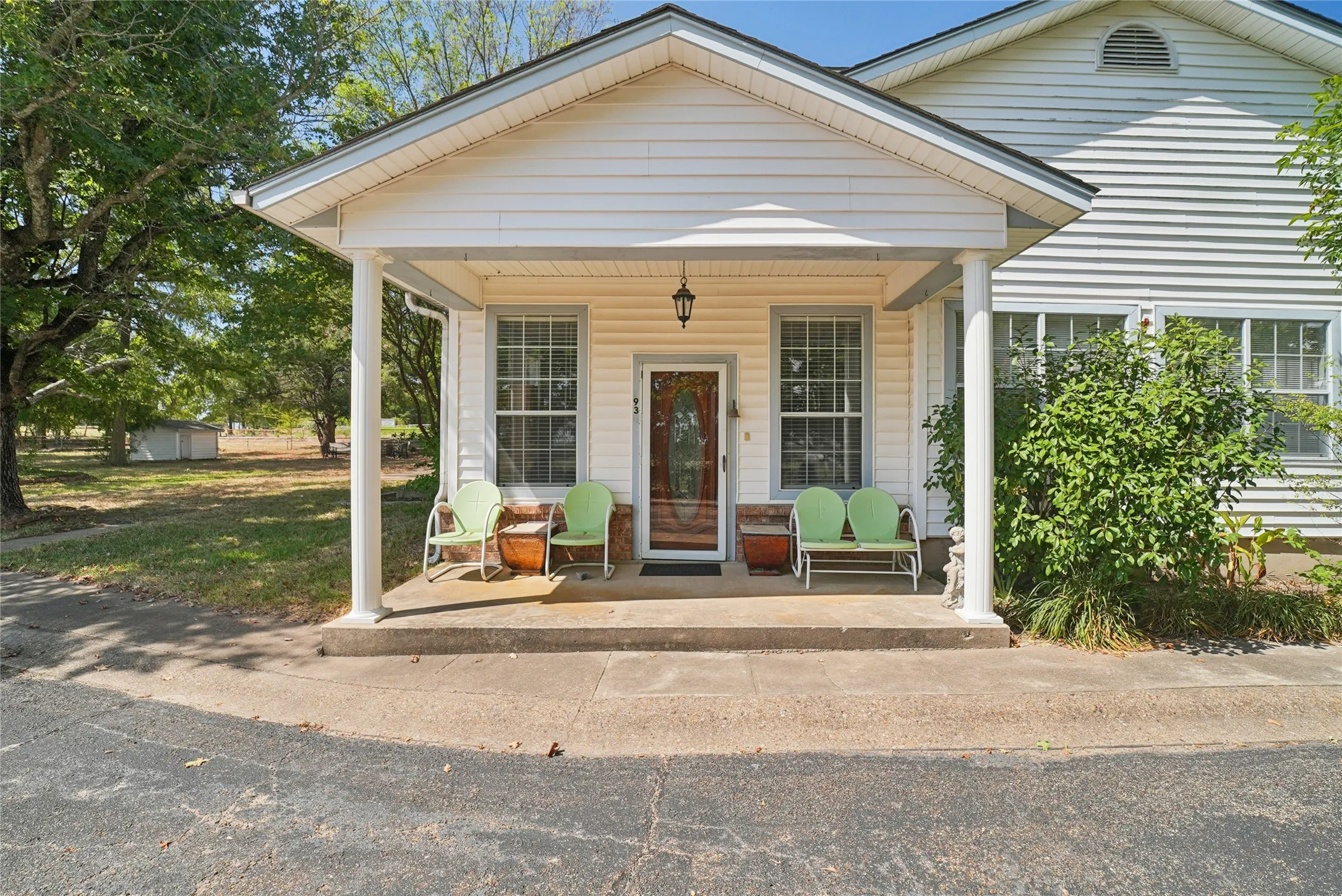 Single Family Residence For Sale in Van Zandt County , 1938 Vz County Road 2309 Road, Canton, Texas 75103, 4 Bedroom, 4 Bathroom, Garage spaces, 2,192 Sqft, built in 1965, mls#21368379, Real Estate Agent in Canton, Homes For Sale in Van Zandt county, Homes For Sale in Canton, Realtor in Canton Texas, Real Estate Brokerage Independent Realty Texas, Luminita Cordes Realtor
