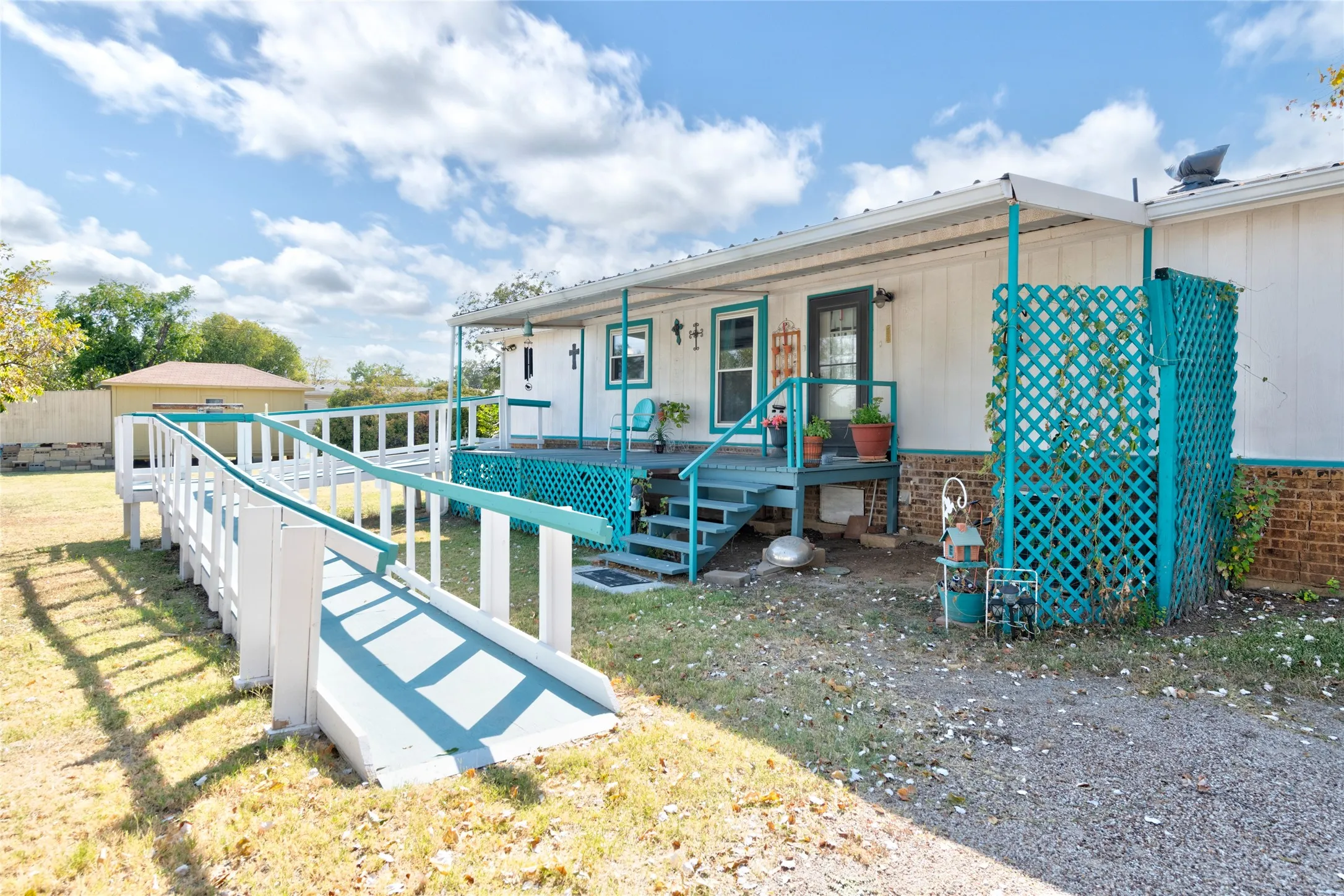 Single Family Residence For Sale in Eastland County , 508 W 17th Street, Cisco, Texas 76437, 3 Bedroom, 2 Bathroom, 2 Garage spaces, 1,568 Sqft, built in 1985, mls#21367189, Real Estate Agent in Cisco, Homes For Sale in Eastland county, Homes For Sale in Cisco, Realtor in Cisco Texas, Real Estate Brokerage Independent Realty Texas, Luminita Cordes Realtor
