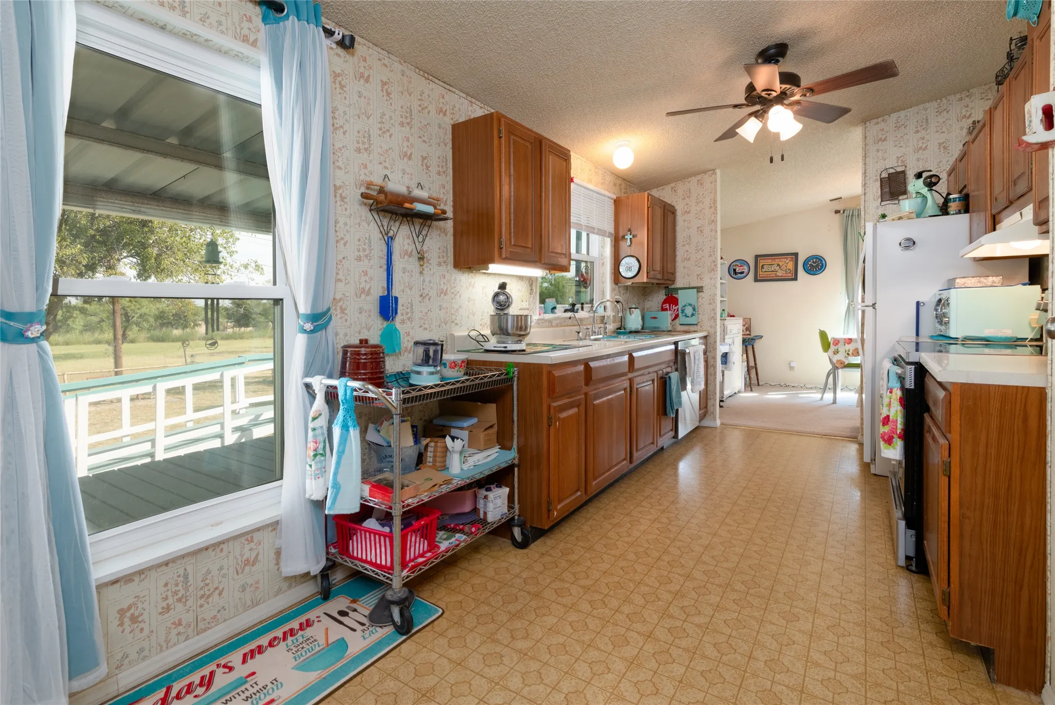 Single Family Residence For Sale in Eastland County , 508 W 17th Street, Cisco, Texas 76437, 3 Bedroom, 2 Bathroom, 2 Garage spaces, 1,568 Sqft, built in 1985, mls#21367189, Real Estate Agent in Cisco, Homes For Sale in Eastland county, Homes For Sale in Cisco, Realtor in Cisco Texas, Real Estate Brokerage Independent Realty Texas, Luminita Cordes Realtor