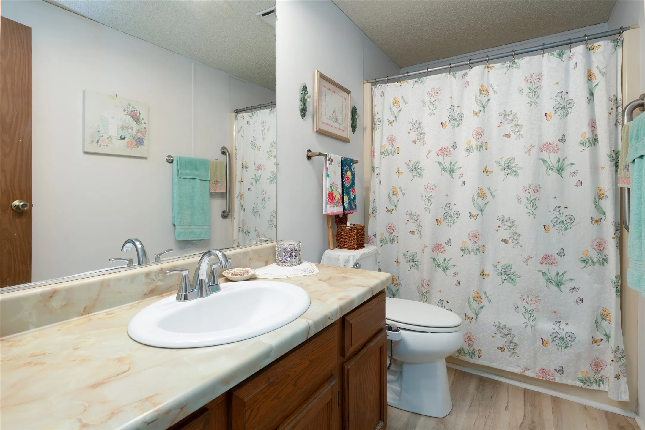 Single Family Residence For Sale in Eastland County , 508 W 17th Street, Cisco, Texas 76437, 3 Bedroom, 2 Bathroom, 2 Garage spaces, 1,568 Sqft, built in 1985, mls#21367189, Real Estate Agent in Cisco, Homes For Sale in Eastland county, Homes For Sale in Cisco, Realtor in Cisco Texas, Real Estate Brokerage Independent Realty Texas, Luminita Cordes Realtor