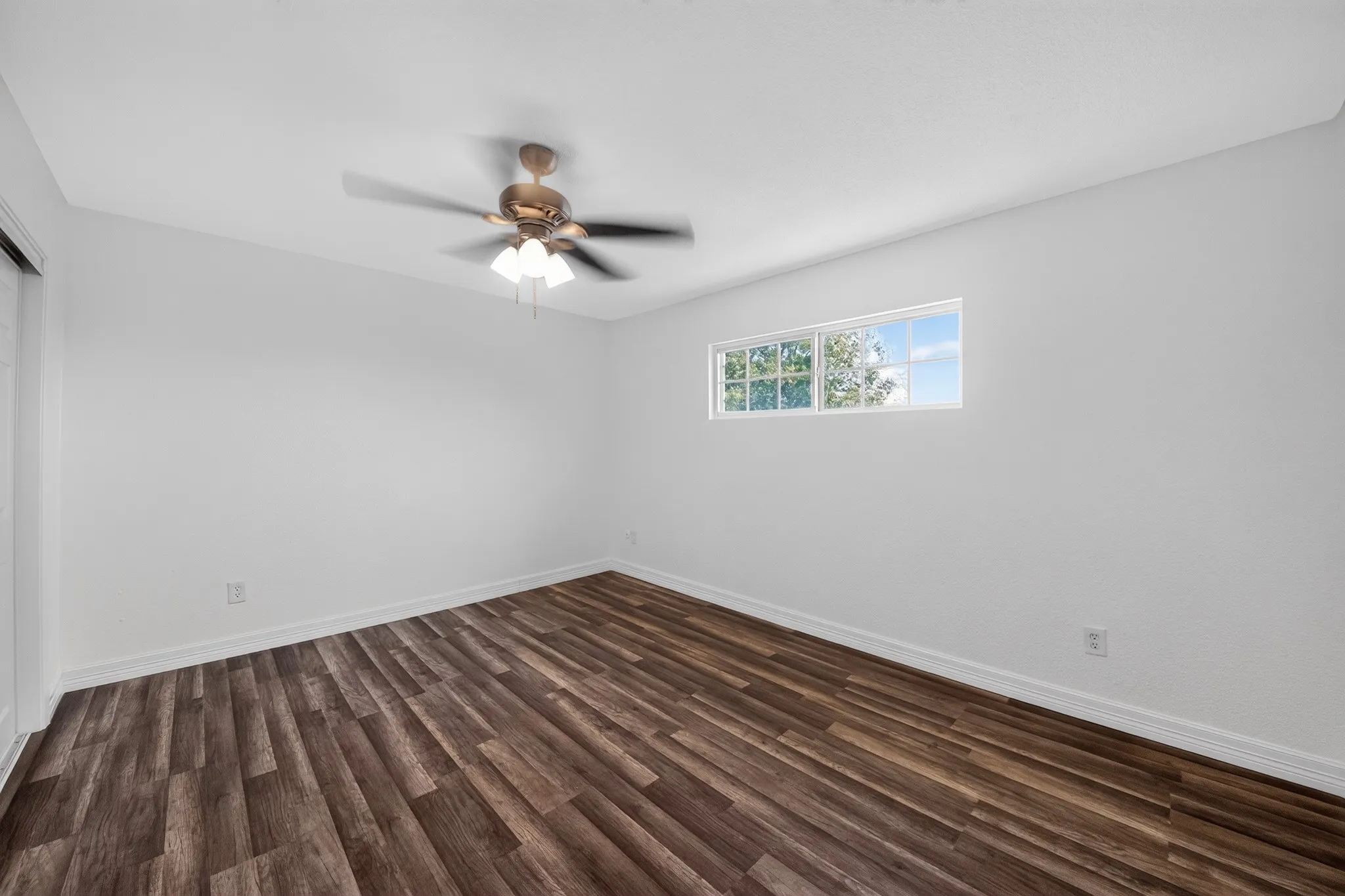 Townhouse For Sale in Harris County , 7335 Antoine Drive, Houston, Texas 77088, 3 Bedroom, 3 Bathroom, 2 Garage spaces, 1,734 Sqft, built in 1978, mls#21368318, Real Estate Agent in Houston, Homes For Sale in Harris county, Homes For Sale in Houston, Realtor in Houston Texas, Real Estate Brokerage Independent Realty Texas, Luminita Cordes Realtor
