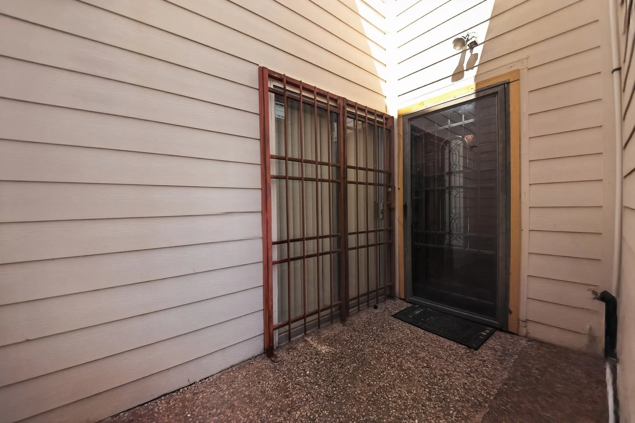 Townhouse For Sale in Harris County , 7335 Antoine Drive, Houston, Texas 77088, 3 Bedroom, 3 Bathroom, 2 Garage spaces, 1,734 Sqft, built in 1978, mls#21368318, Real Estate Agent in Houston, Homes For Sale in Harris county, Homes For Sale in Houston, Realtor in Houston Texas, Real Estate Brokerage Independent Realty Texas, Luminita Cordes Realtor