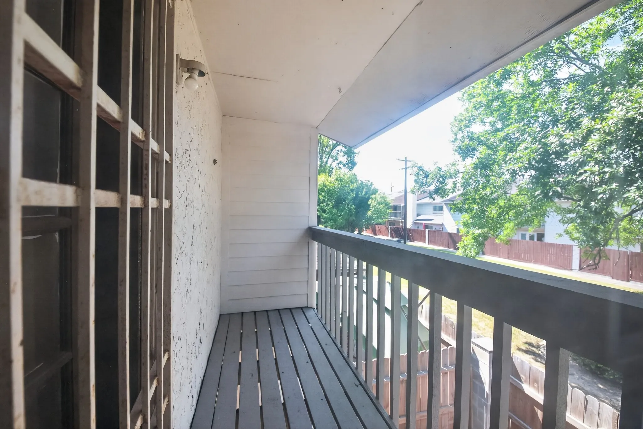 Townhouse For Sale in Harris County , 7335 Antoine Drive, Houston, Texas 77088, 3 Bedroom, 3 Bathroom, 2 Garage spaces, 1,734 Sqft, built in 1978, mls#21368318, Real Estate Agent in Houston, Homes For Sale in Harris county, Homes For Sale in Houston, Realtor in Houston Texas, Real Estate Brokerage Independent Realty Texas, Luminita Cordes Realtor