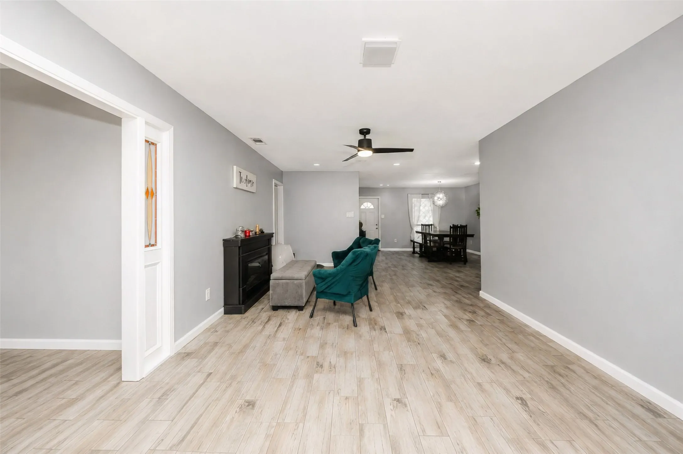 Single Family Residence For Sale in Dallas County , 3414 Urban Drive, Garland, Texas 75041, 5 Bedroom, 3 Bathroom, Garage spaces, 3,100 Sqft, built in 1967, mls#21367416, Real Estate Agent in Garland, Homes For Sale in Dallas county, Homes For Sale in Garland, Realtor in Garland Texas, Real Estate Brokerage Independent Realty Texas, Luminita Cordes Realtor