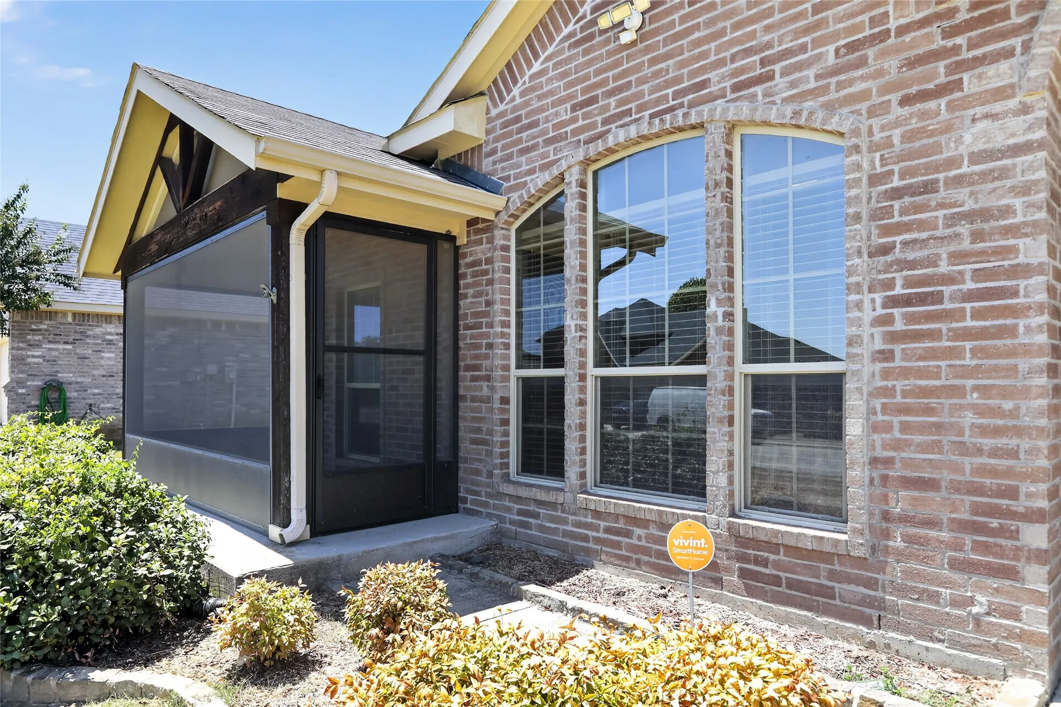 Single Family Residence For Sale in Tarrant County , 7526 Park Avenue, Forest Hill, Texas 76140, 4 Bedroom, 2 Bathroom, 2 Garage spaces, 2,052 Sqft, built in 2017, mls#21356444, Real Estate Agent in Forest Hill, Homes For Sale in Tarrant county, Homes For Sale in Forest Hill, Realtor in Forest Hill Texas, Real Estate Brokerage Independent Realty Texas, Luminita Cordes Realtor