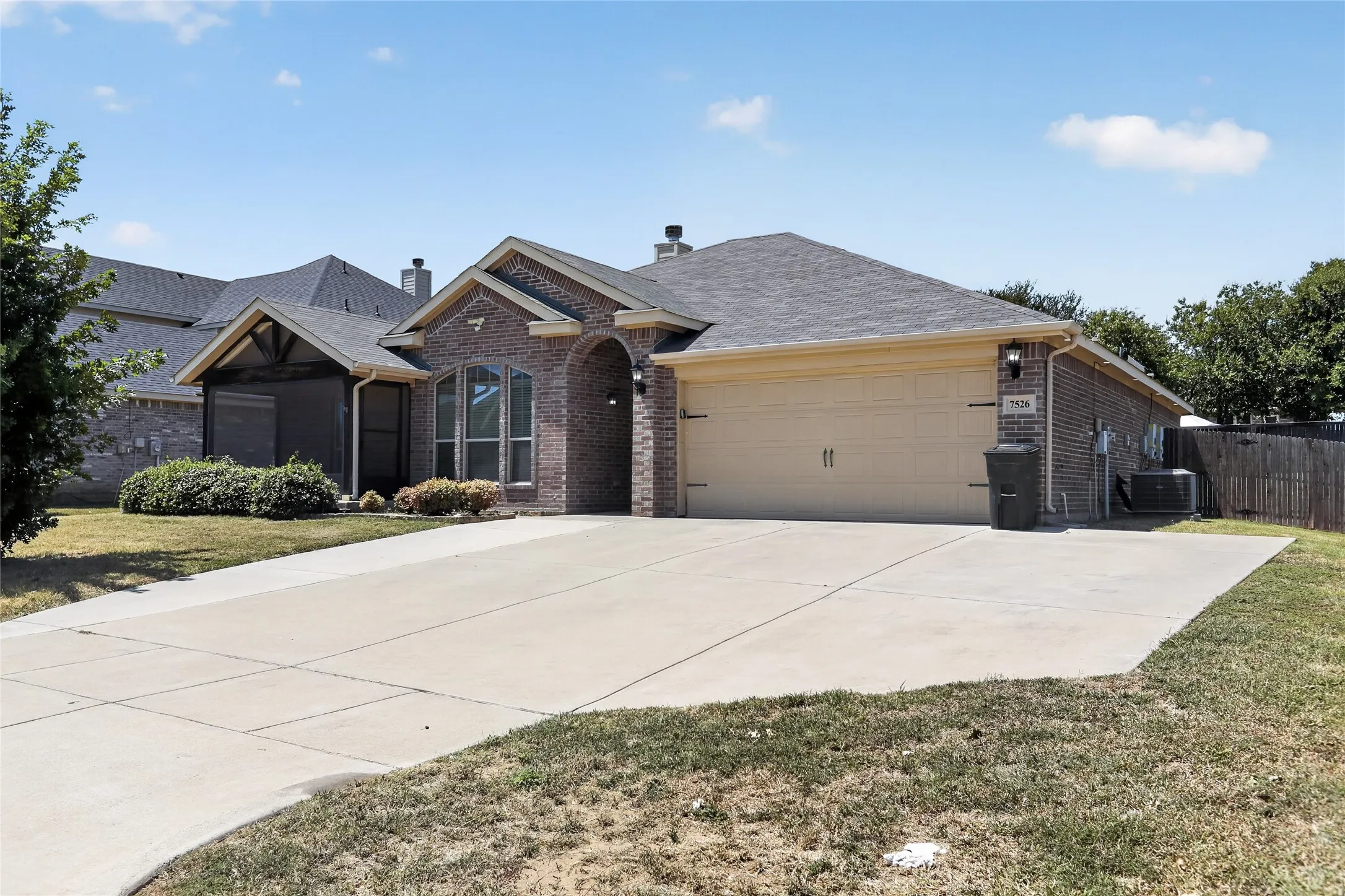 Single Family Residence For Sale in Tarrant County , 7526 Park Avenue, Forest Hill, Texas 76140, 4 Bedroom, 2 Bathroom, 2 Garage spaces, 2,052 Sqft, built in 2017, mls#21356444, Real Estate Agent in Forest Hill, Homes For Sale in Tarrant county, Homes For Sale in Forest Hill, Realtor in Forest Hill Texas, Real Estate Brokerage Independent Realty Texas, Luminita Cordes Realtor