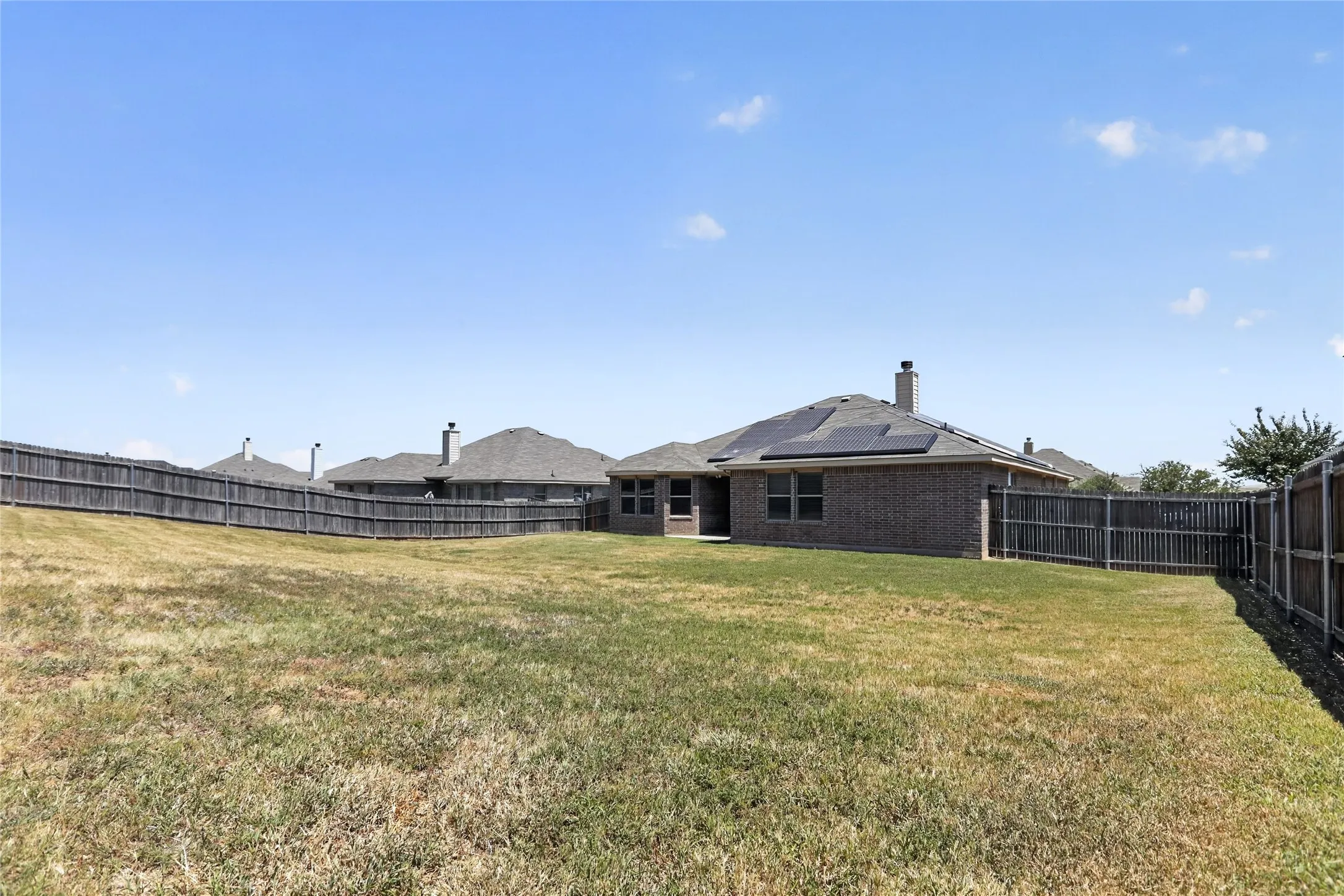Single Family Residence For Sale in Tarrant County , 7526 Park Avenue, Forest Hill, Texas 76140, 4 Bedroom, 2 Bathroom, 2 Garage spaces, 2,052 Sqft, built in 2017, mls#21356444, Real Estate Agent in Forest Hill, Homes For Sale in Tarrant county, Homes For Sale in Forest Hill, Realtor in Forest Hill Texas, Real Estate Brokerage Independent Realty Texas, Luminita Cordes Realtor