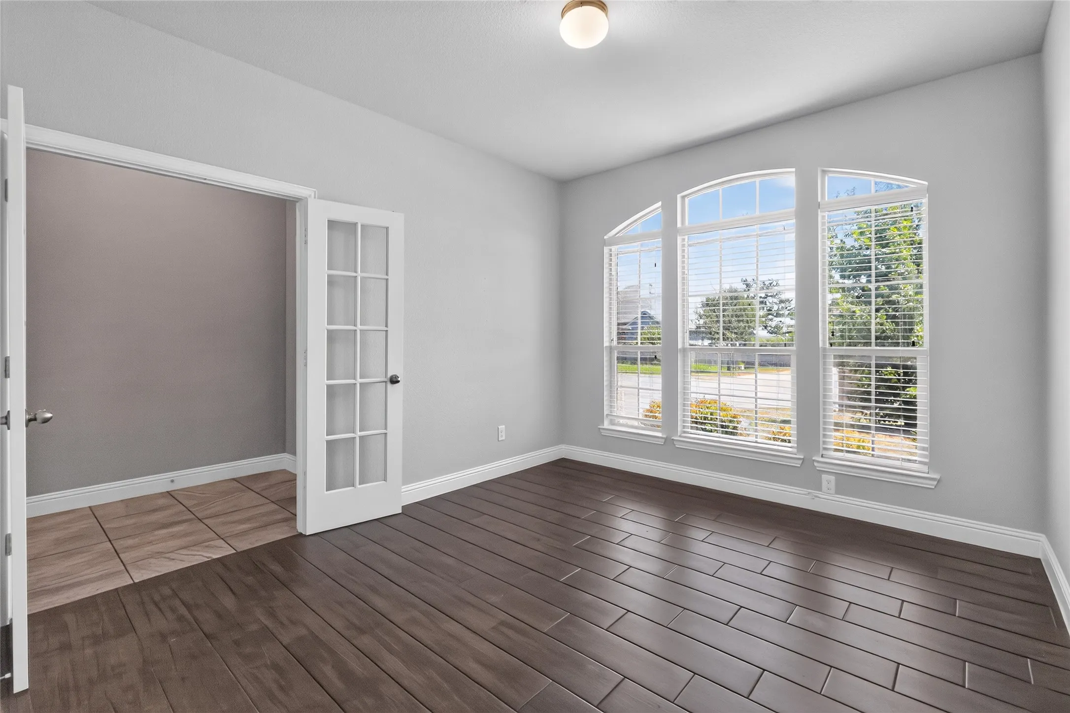 Single Family Residence For Sale in Tarrant County , 7526 Park Avenue, Forest Hill, Texas 76140, 4 Bedroom, 2 Bathroom, 2 Garage spaces, 2,052 Sqft, built in 2017, mls#21356444, Real Estate Agent in Forest Hill, Homes For Sale in Tarrant county, Homes For Sale in Forest Hill, Realtor in Forest Hill Texas, Real Estate Brokerage Independent Realty Texas, Luminita Cordes Realtor