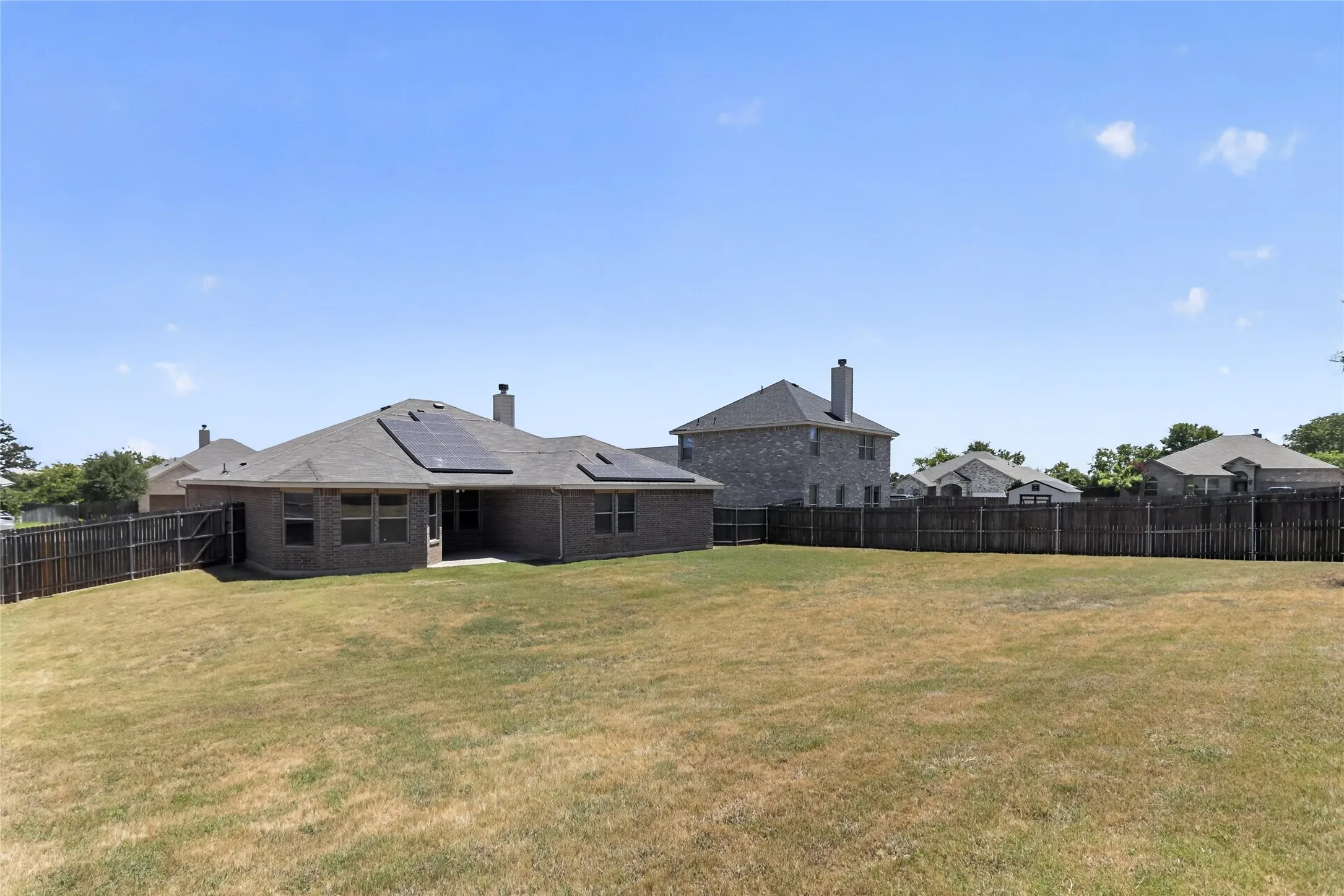 Single Family Residence For Sale in Tarrant County , 7526 Park Avenue, Forest Hill, Texas 76140, 4 Bedroom, 2 Bathroom, 2 Garage spaces, 2,052 Sqft, built in 2017, mls#21356444, Real Estate Agent in Forest Hill, Homes For Sale in Tarrant county, Homes For Sale in Forest Hill, Realtor in Forest Hill Texas, Real Estate Brokerage Independent Realty Texas, Luminita Cordes Realtor
