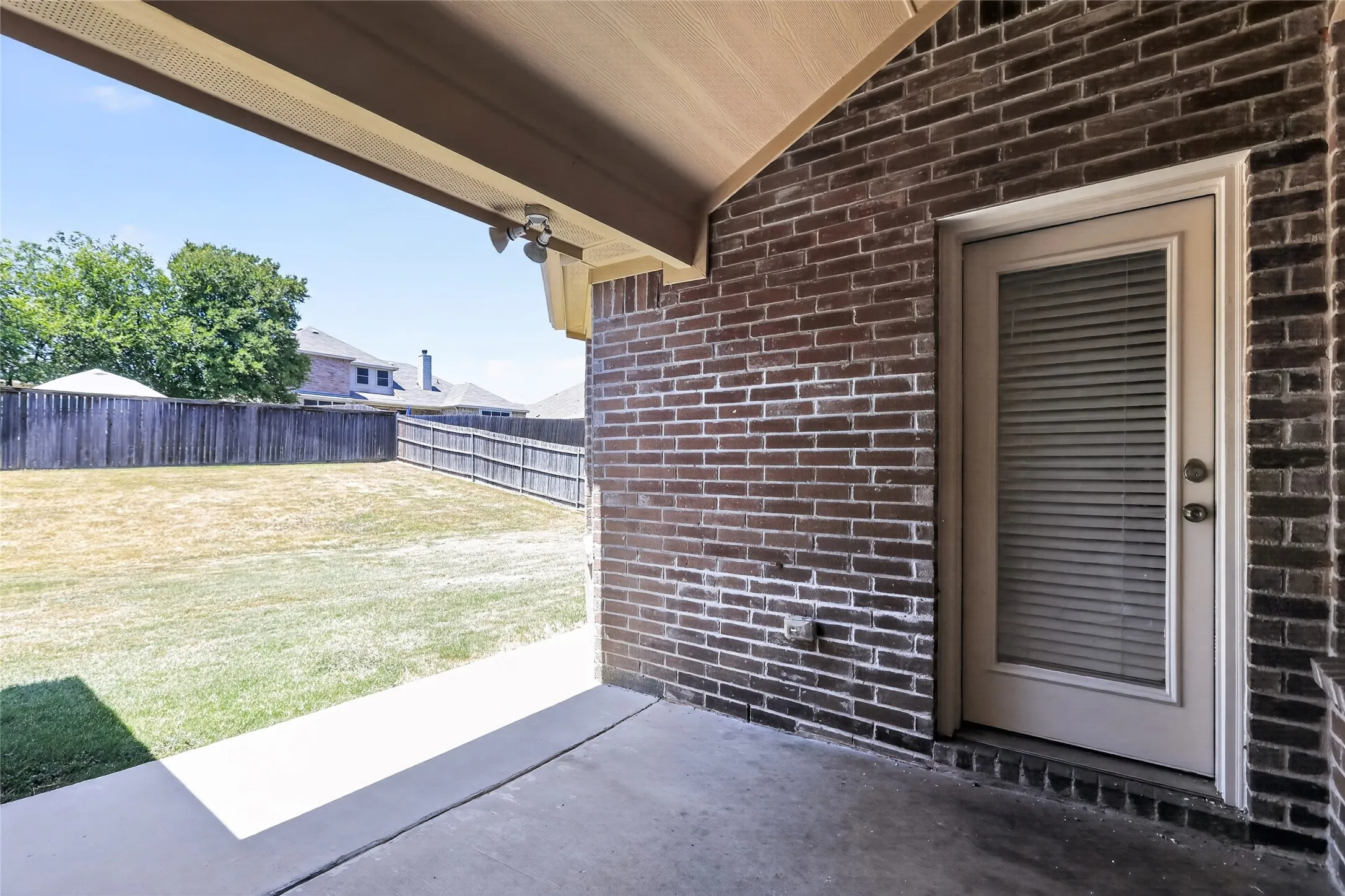 Single Family Residence For Sale in Tarrant County , 7526 Park Avenue, Forest Hill, Texas 76140, 4 Bedroom, 2 Bathroom, 2 Garage spaces, 2,052 Sqft, built in 2017, mls#21356444, Real Estate Agent in Forest Hill, Homes For Sale in Tarrant county, Homes For Sale in Forest Hill, Realtor in Forest Hill Texas, Real Estate Brokerage Independent Realty Texas, Luminita Cordes Realtor