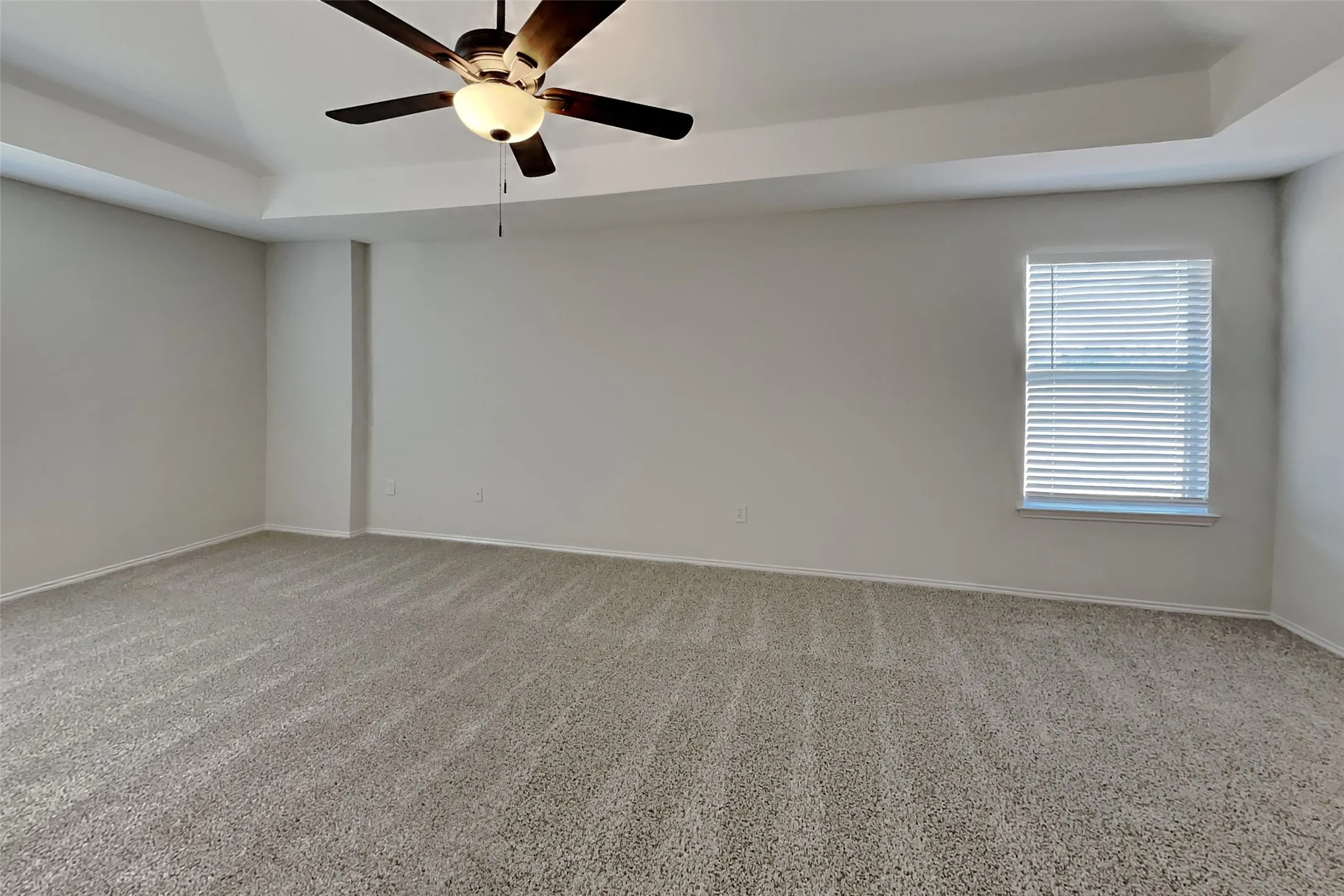 Single Family Residence For Rent in Tarrant County , 8712 Limestone Drive, Fort Worth, Texas 76244, 3 Bedroom, 3 Bathroom, 2 Garage spaces, 2,296 Sqft, built in 2001, mls#21368466, Real Estate Agent in Fort Worth, Homes For Rent in Tarrant county, Homes For Rent in Fort Worth, Realtor in Fort Worth Texas, Real Estate Brokerage Independent Realty Texas, Luminita Cordes Realtor
