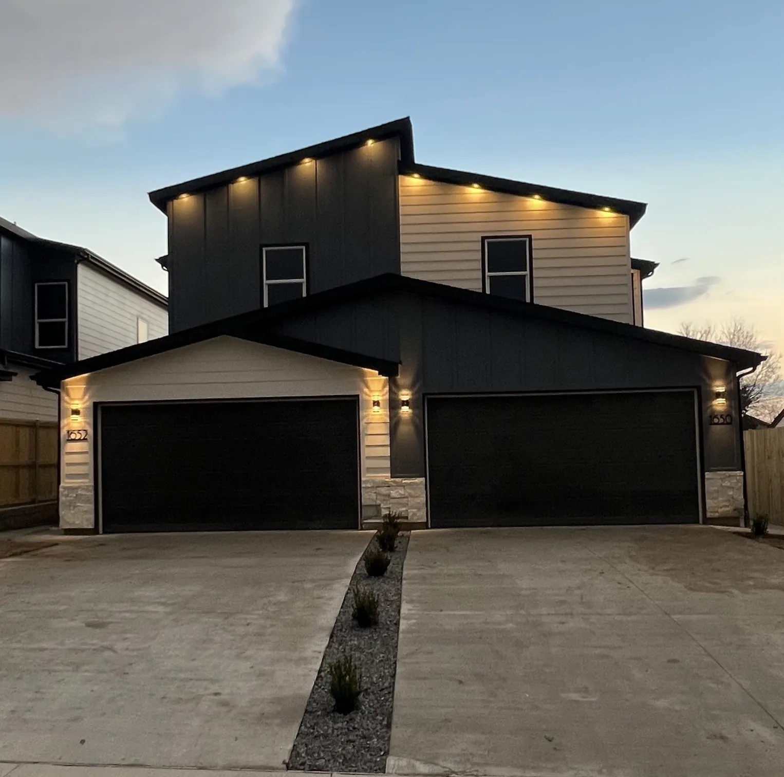 Duplex For Sale in Dallas County , 1650/1652 Hudspeth Avenue, Dallas, Texas 75216, 10 Bedroom, 8 Bathroom, 4 Garage spaces, 4,112 Sqft, built in 2024, mls#21368424, Real Estate Agent in Dallas, Homes For Sale in Dallas county, Homes For Sale in Dallas, Realtor in Dallas Texas, Real Estate Brokerage Independent Realty Texas, Luminita Cordes Realtor