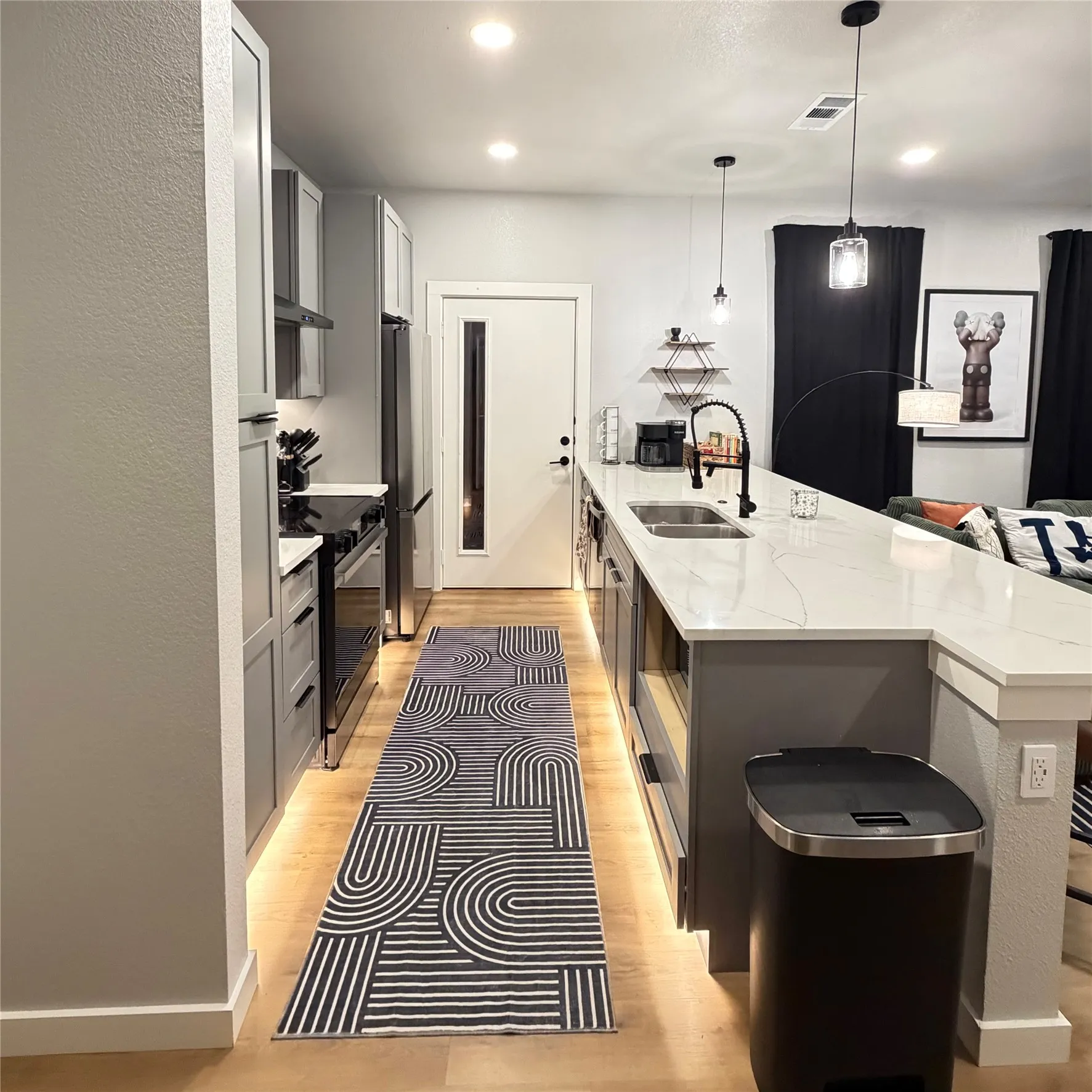 Duplex For Sale in Dallas County , 1650/1652 Hudspeth Avenue, Dallas, Texas 75216, 10 Bedroom, 8 Bathroom, 4 Garage spaces, 4,112 Sqft, built in 2024, mls#21368424, Real Estate Agent in Dallas, Homes For Sale in Dallas county, Homes For Sale in Dallas, Realtor in Dallas Texas, Real Estate Brokerage Independent Realty Texas, Luminita Cordes Realtor